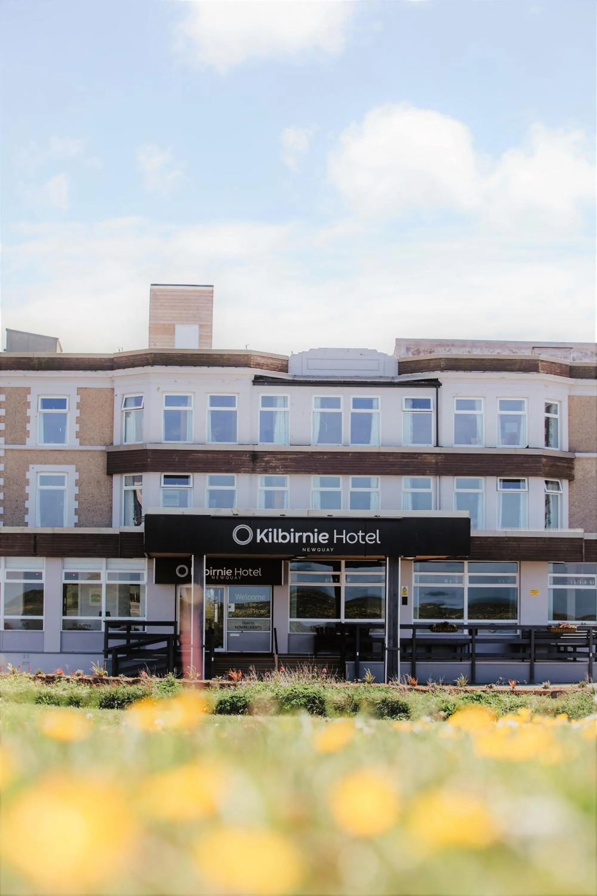 Property building in The Kilbirnie Hotel