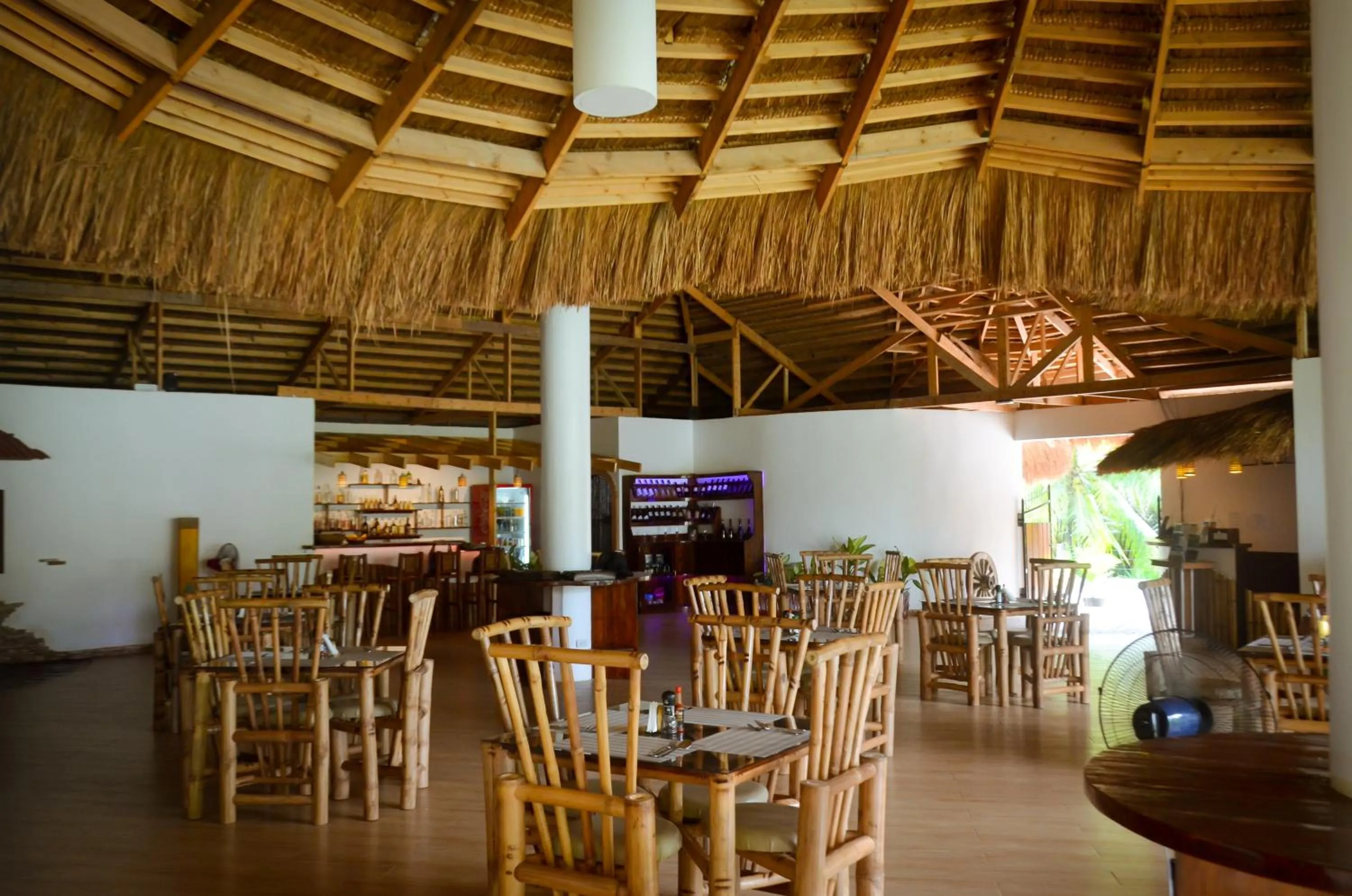 Restaurant/places to eat in Vanilla Sky Dive Resort