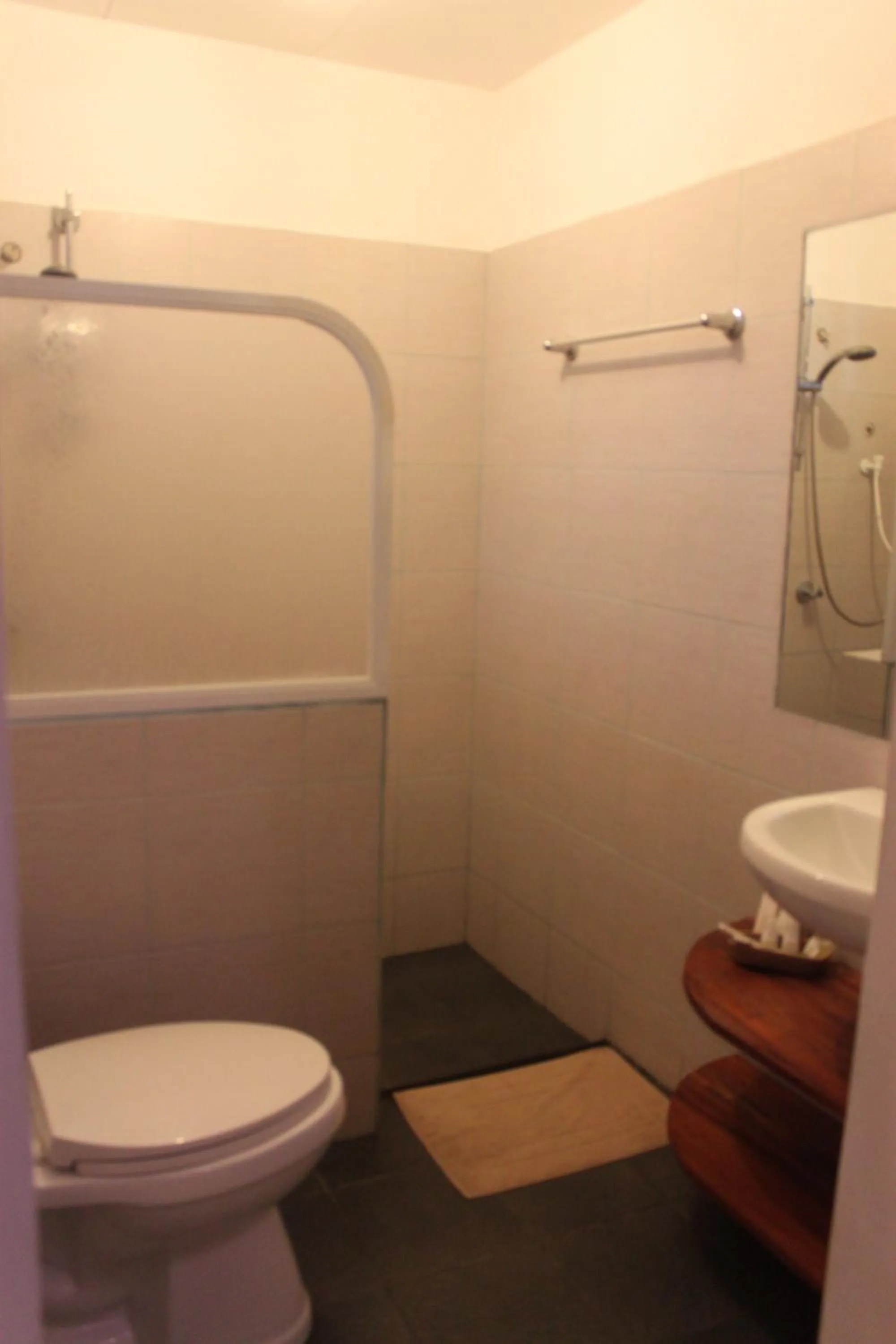 Shower in Vanilla Sky Dive Resort