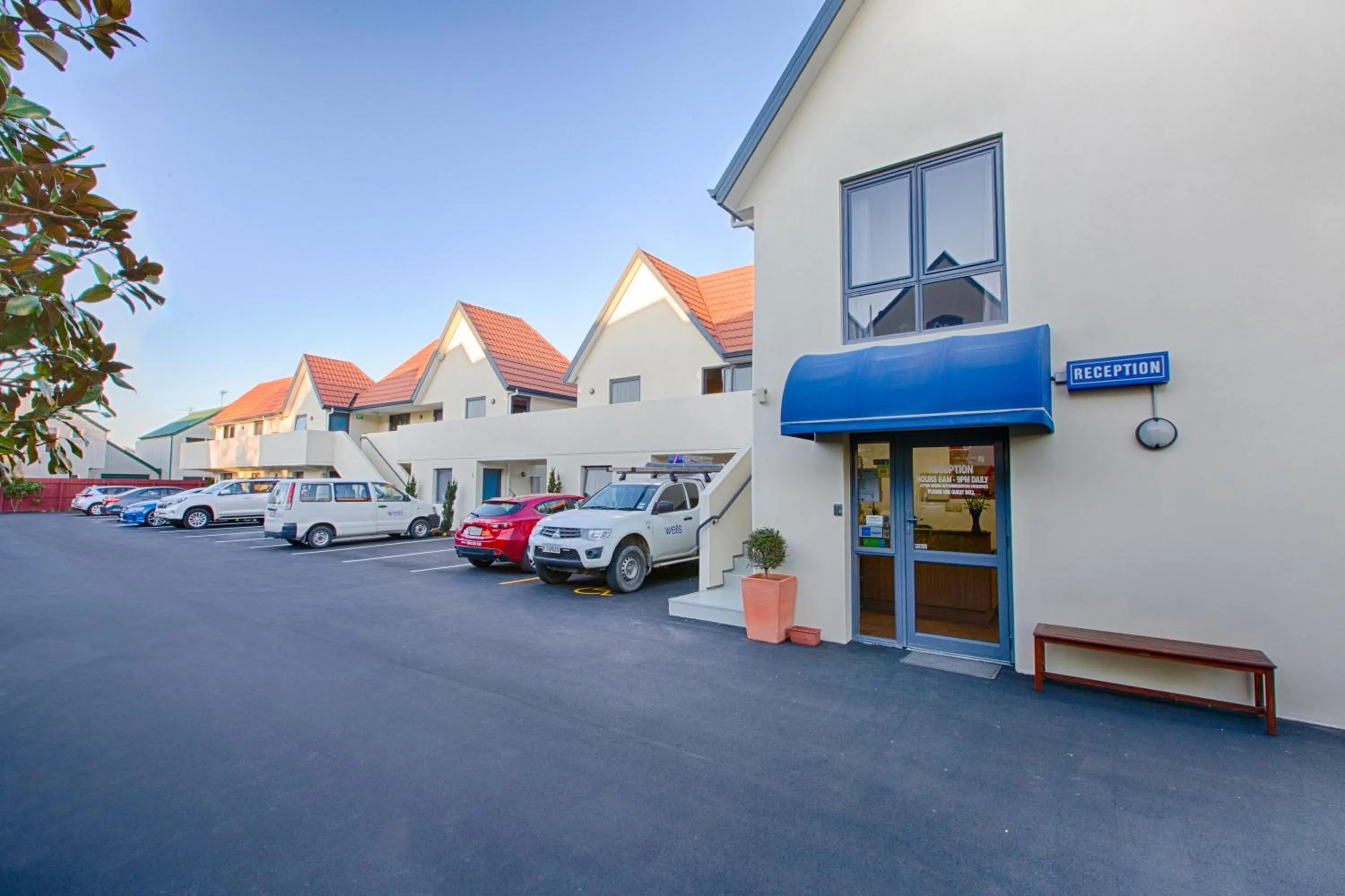 Property building in Bella Vista Motel & Apartments Christchurch