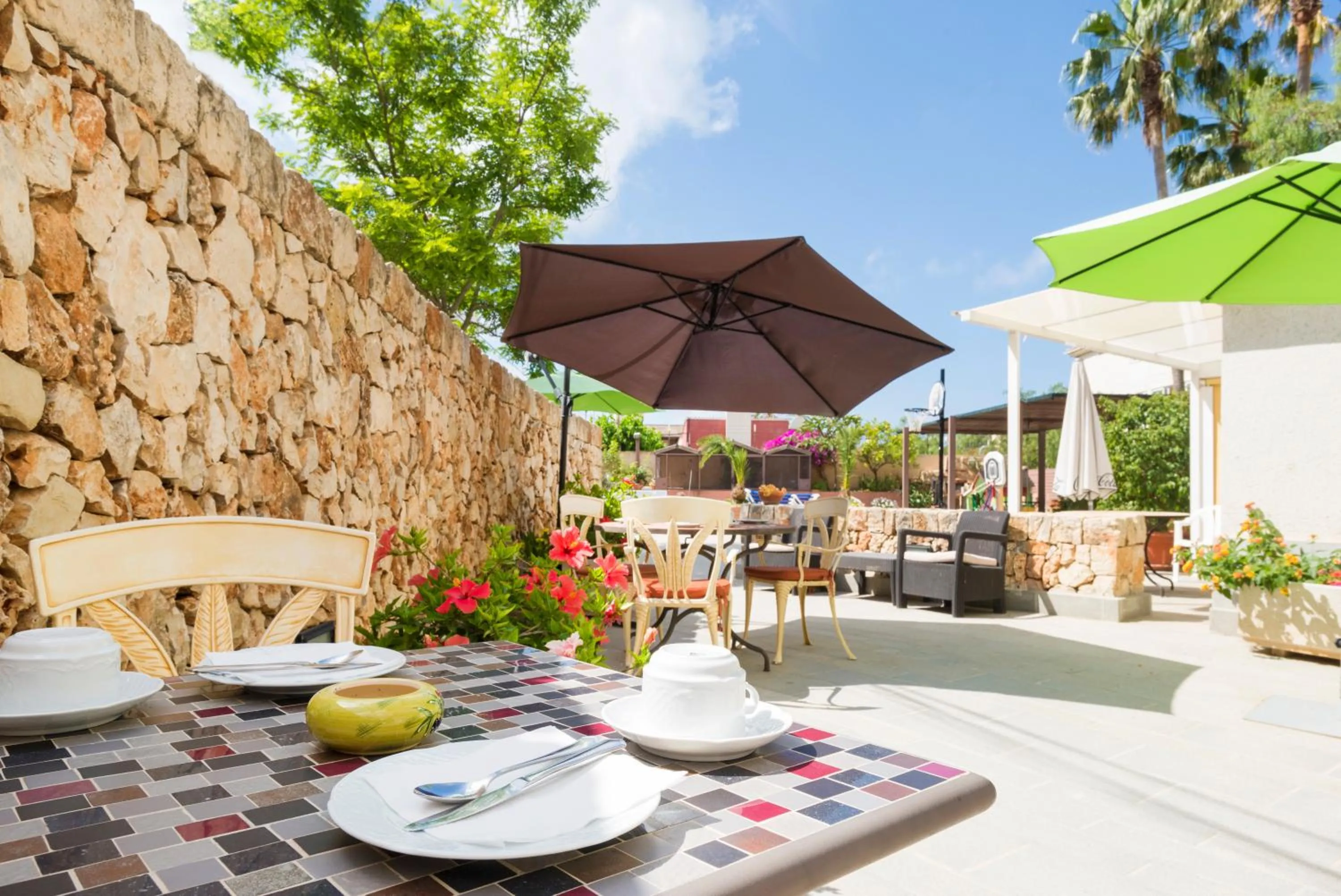 Garden in Hostal Residencia Sutimar