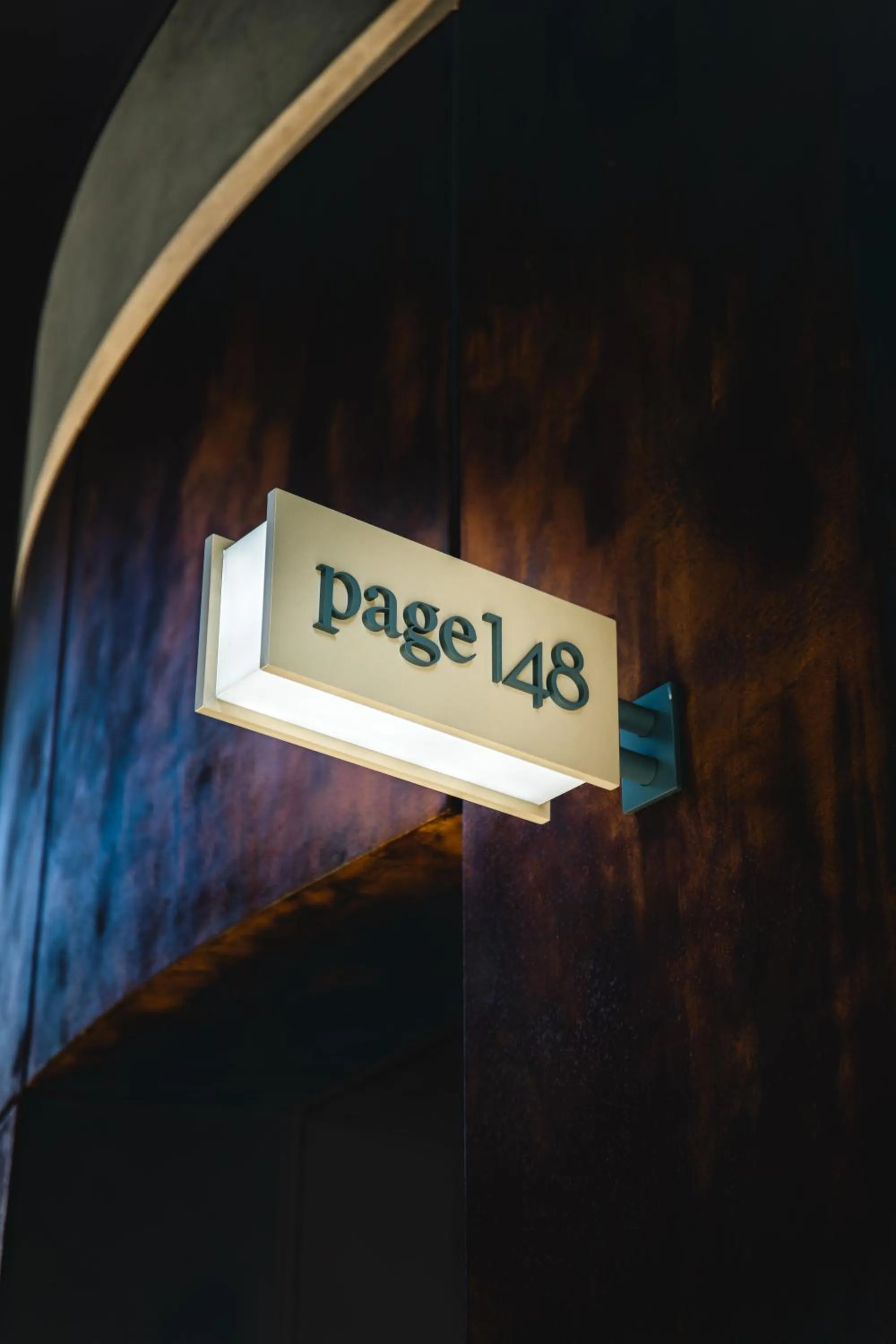 Facade/entrance in Page148, Page Hotels