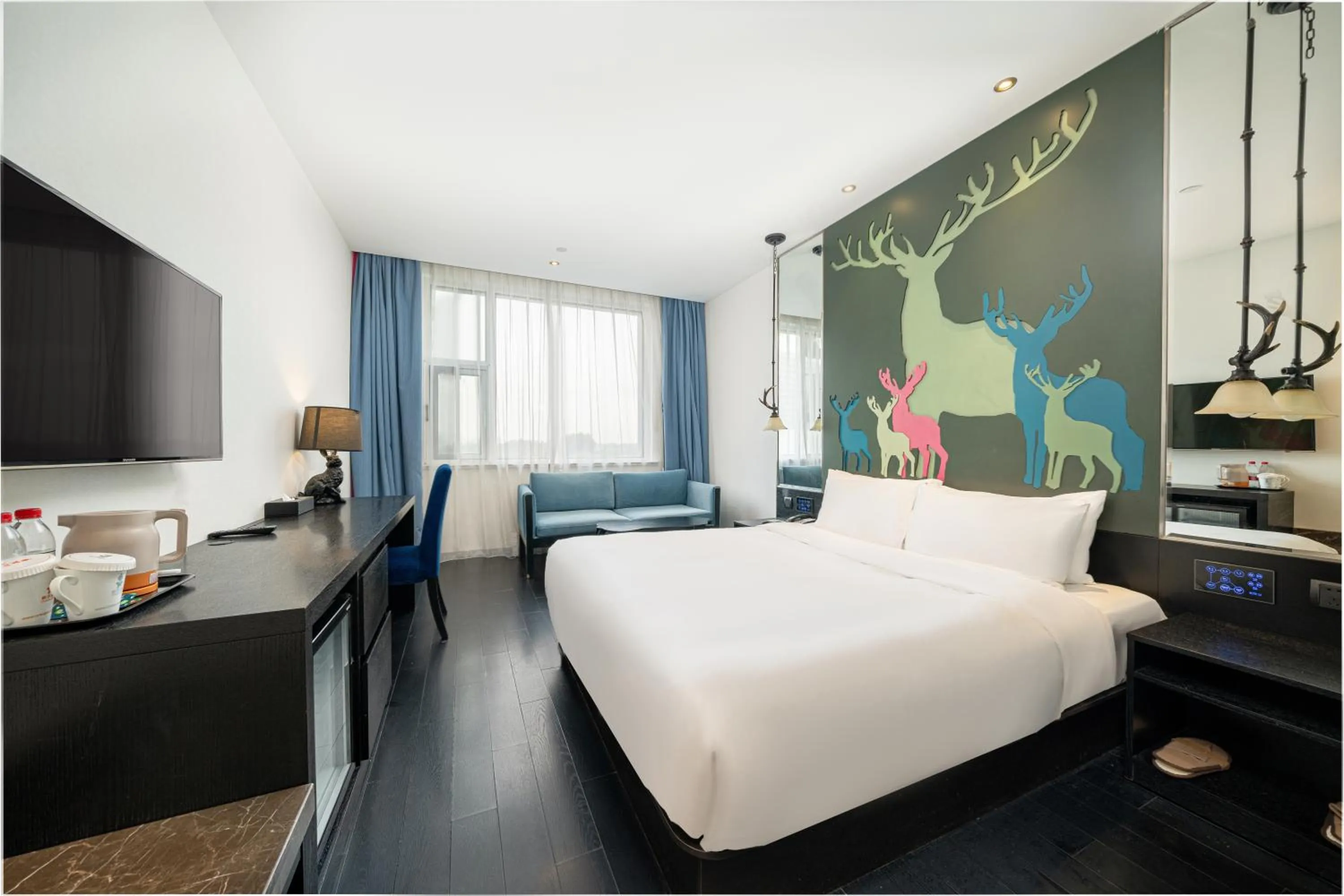 Bed in Orange Hotel Shanghai Hongqiao Airport Dingbian Road Subway Station Branch - Free Hongqiao Airport & Hongqiao Train station Shuttle Bus