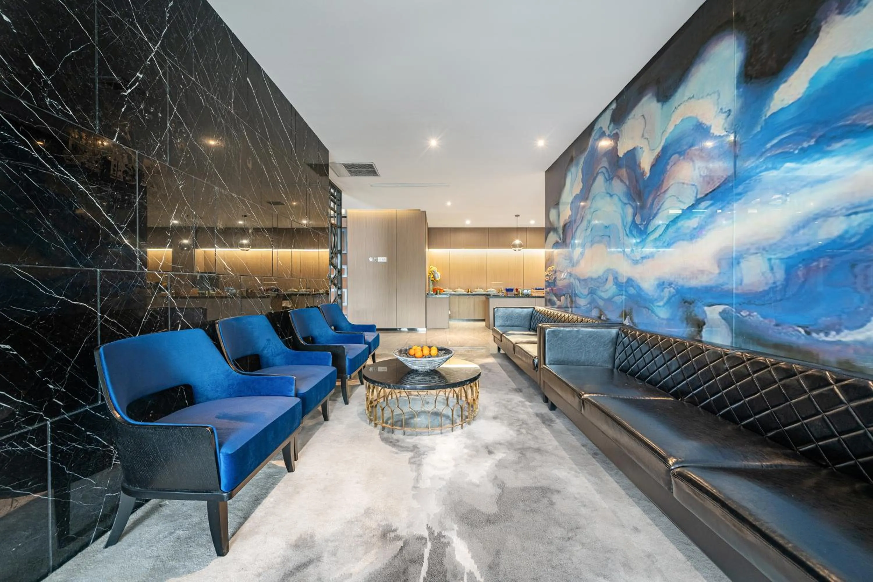 Lobby or reception in Orange Hotel Shanghai Hongqiao Airport Dingbian Road Subway Station Branch - Free Hongqiao Airport & Hongqiao Train station Shuttle Bus