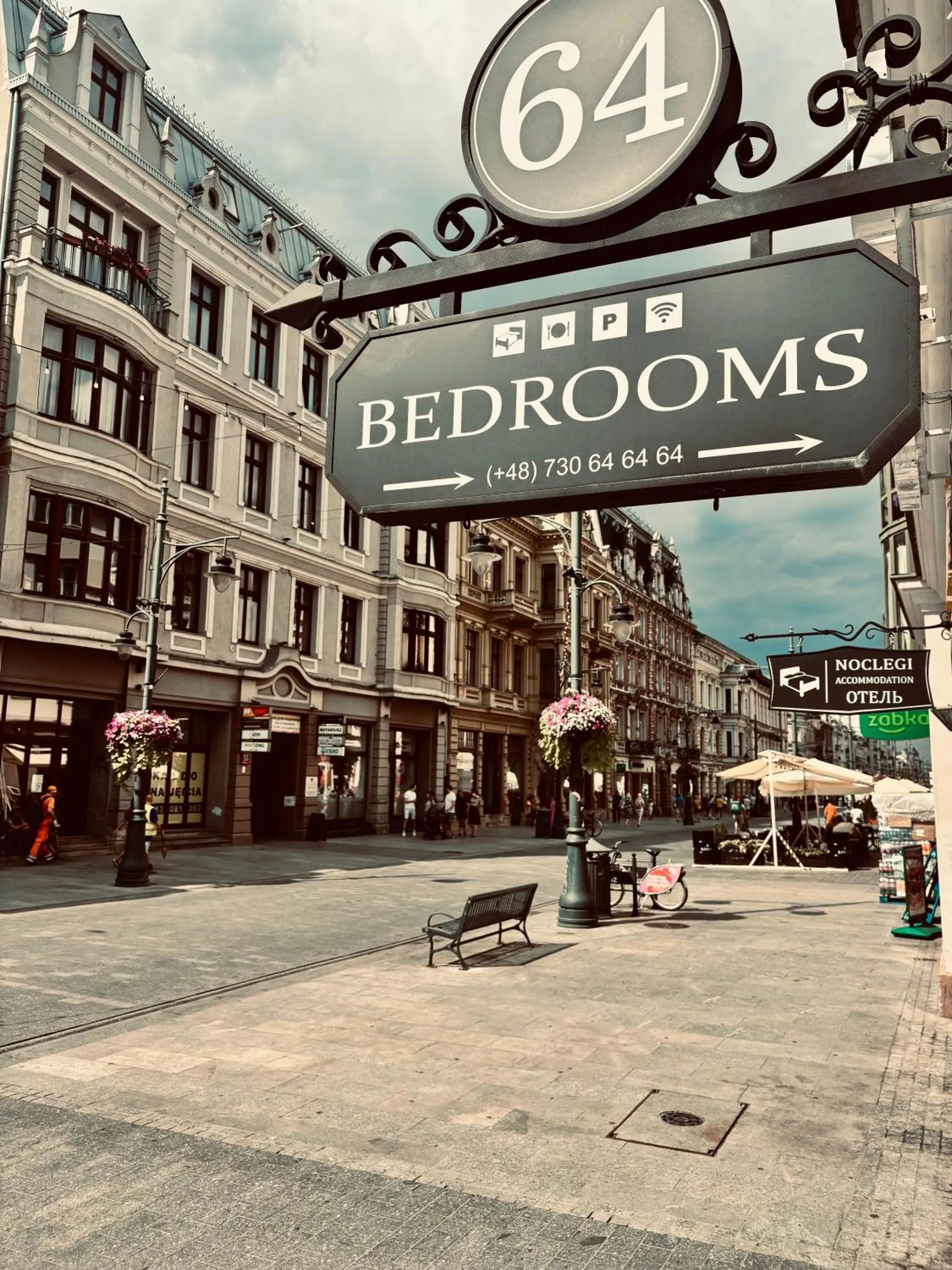 Property building in BedRooms Piotrkowska 64