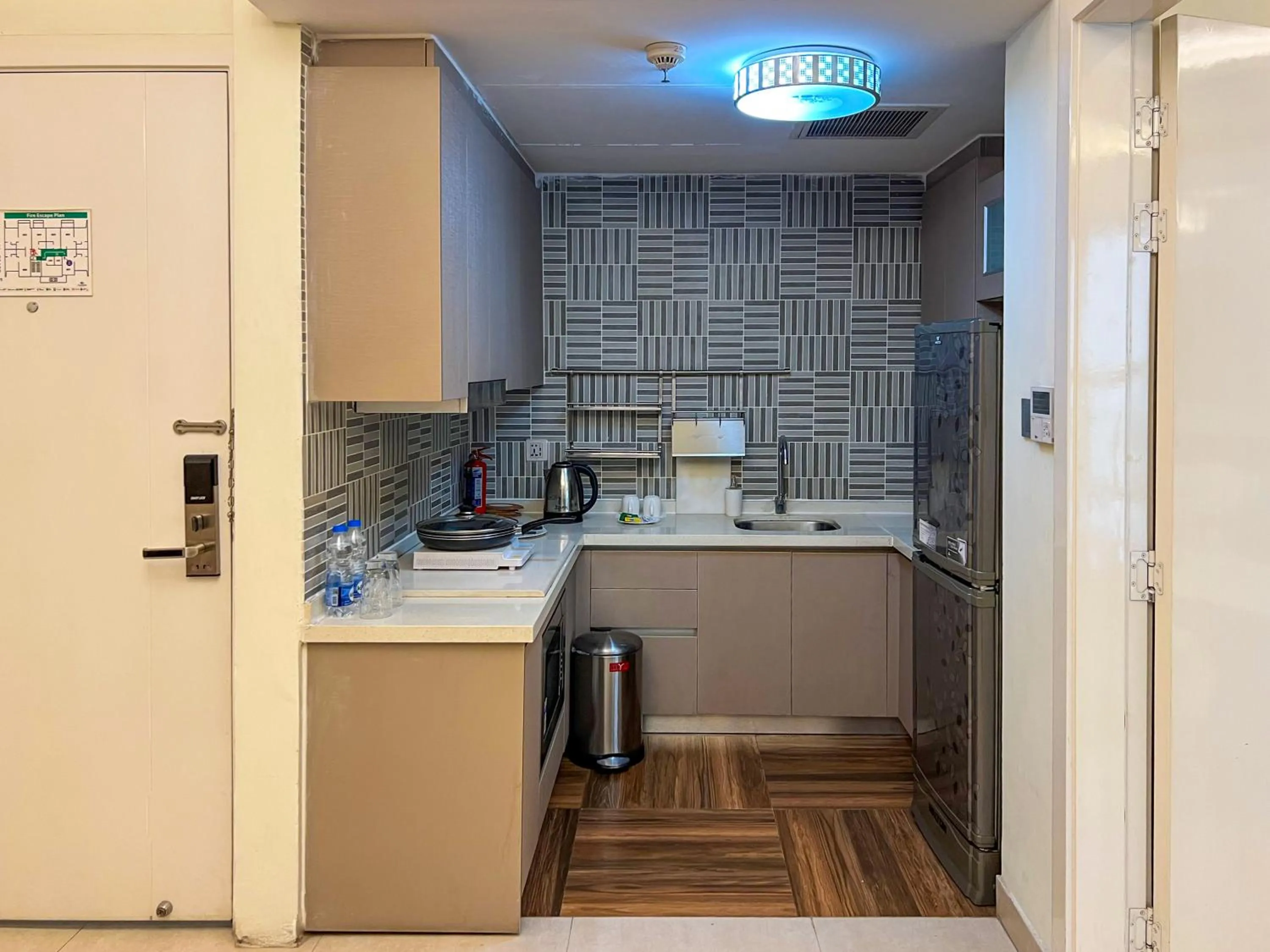 Kitchen or kitchenette in Coventina Lake Suites