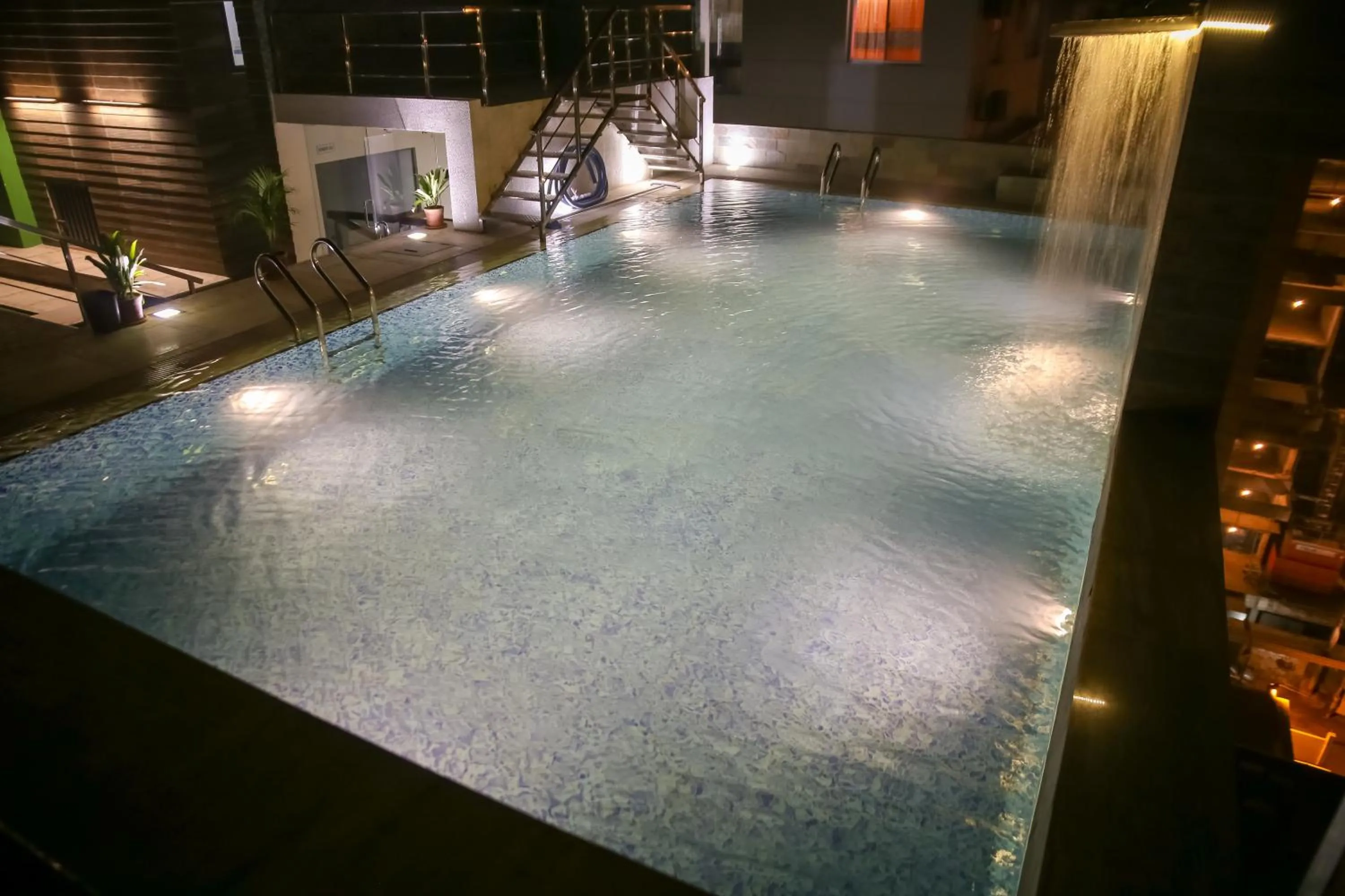 Swimming pool in Coventina Lake Suites