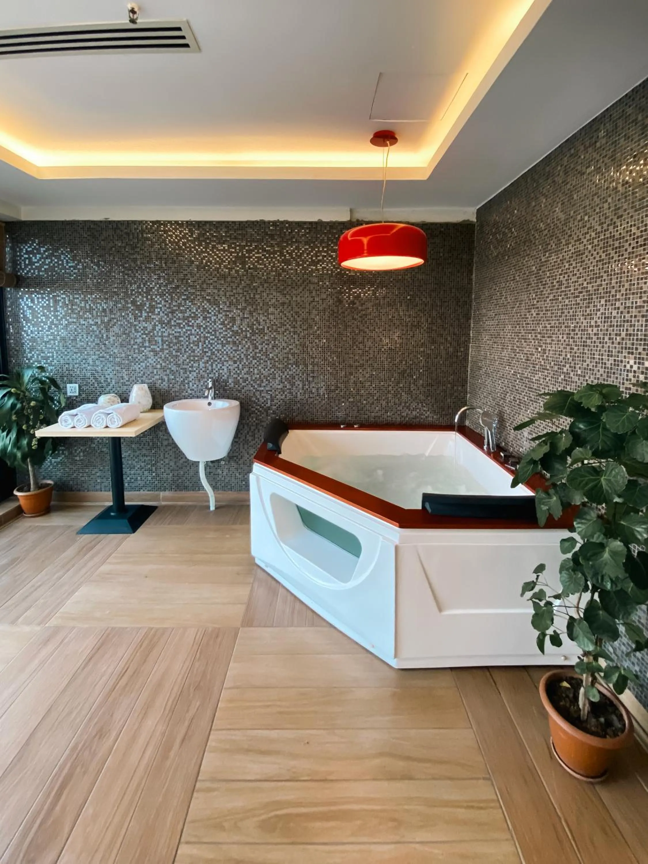 Hot Tub in Coventina Lake Suites