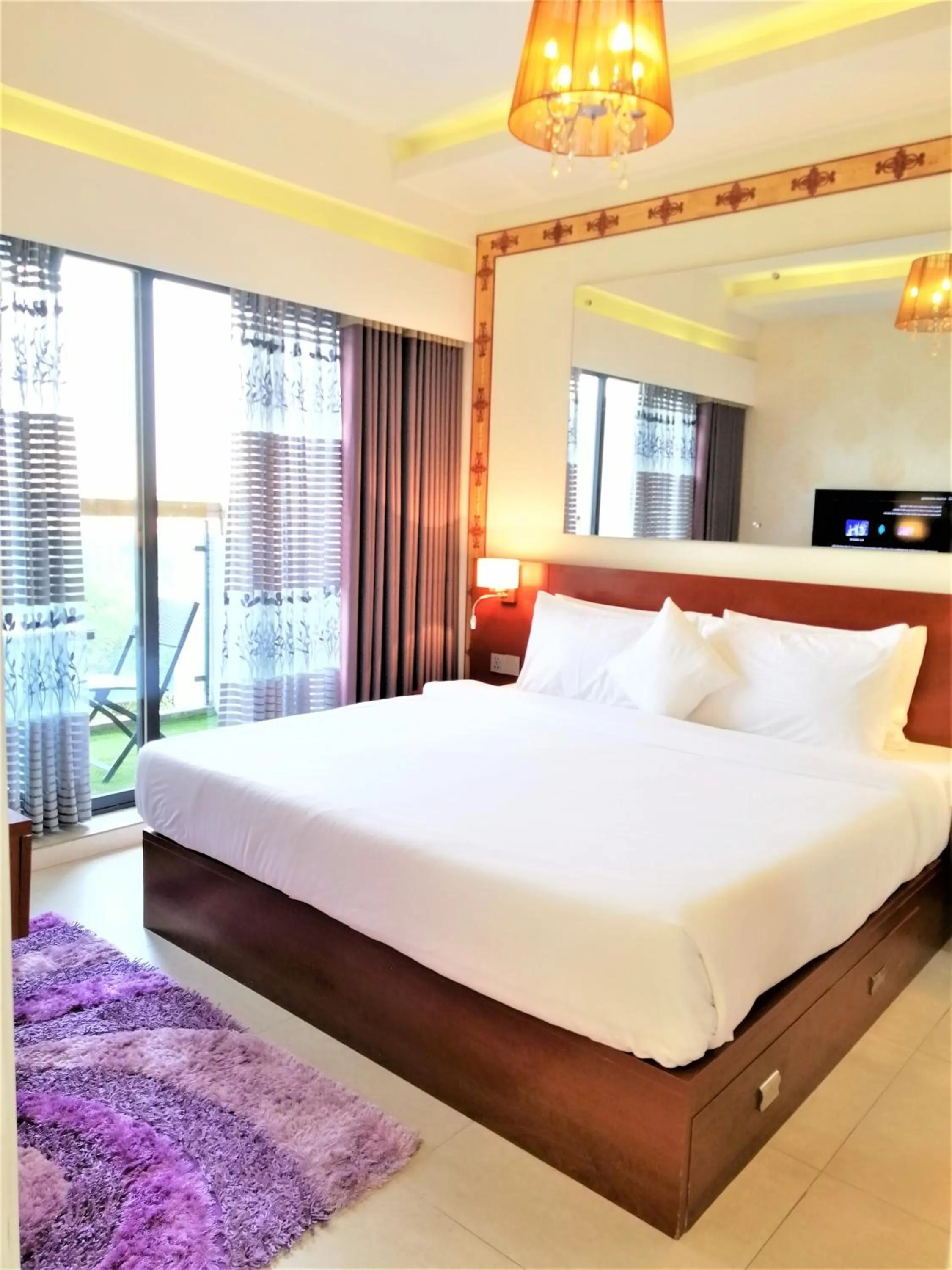 Bedroom, Bed in Coventina Lake Suites