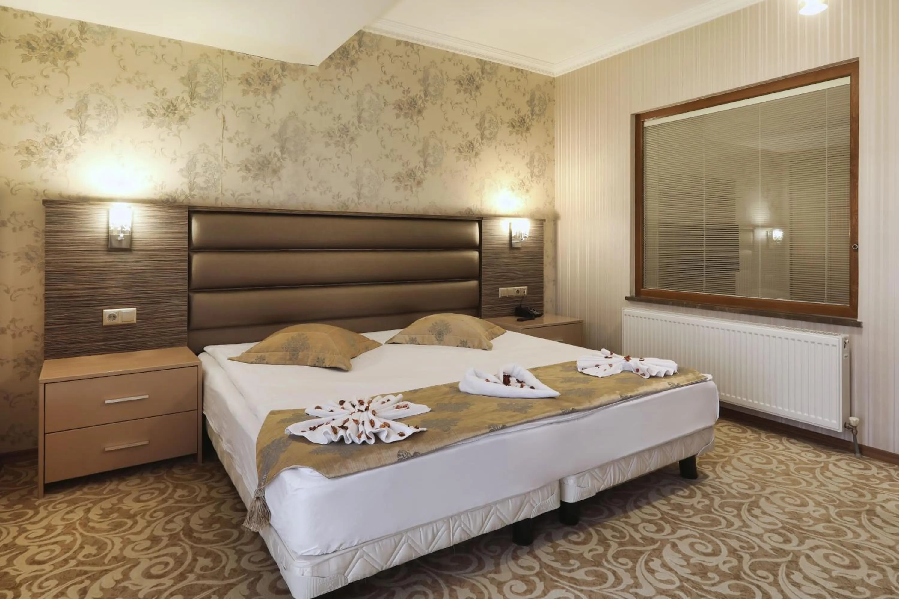 Bed in Balturk House Hotel