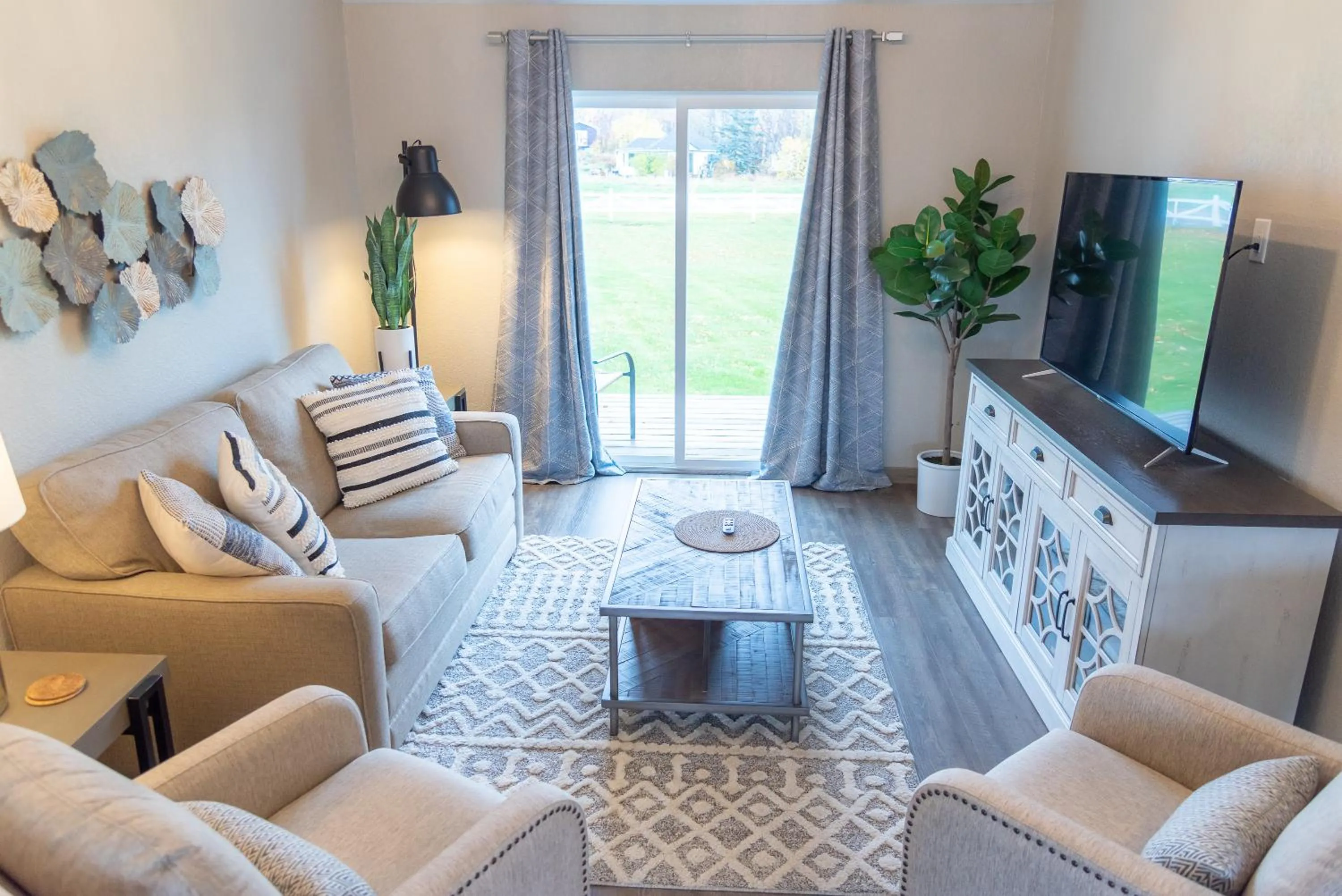 Living room in Colony Suites