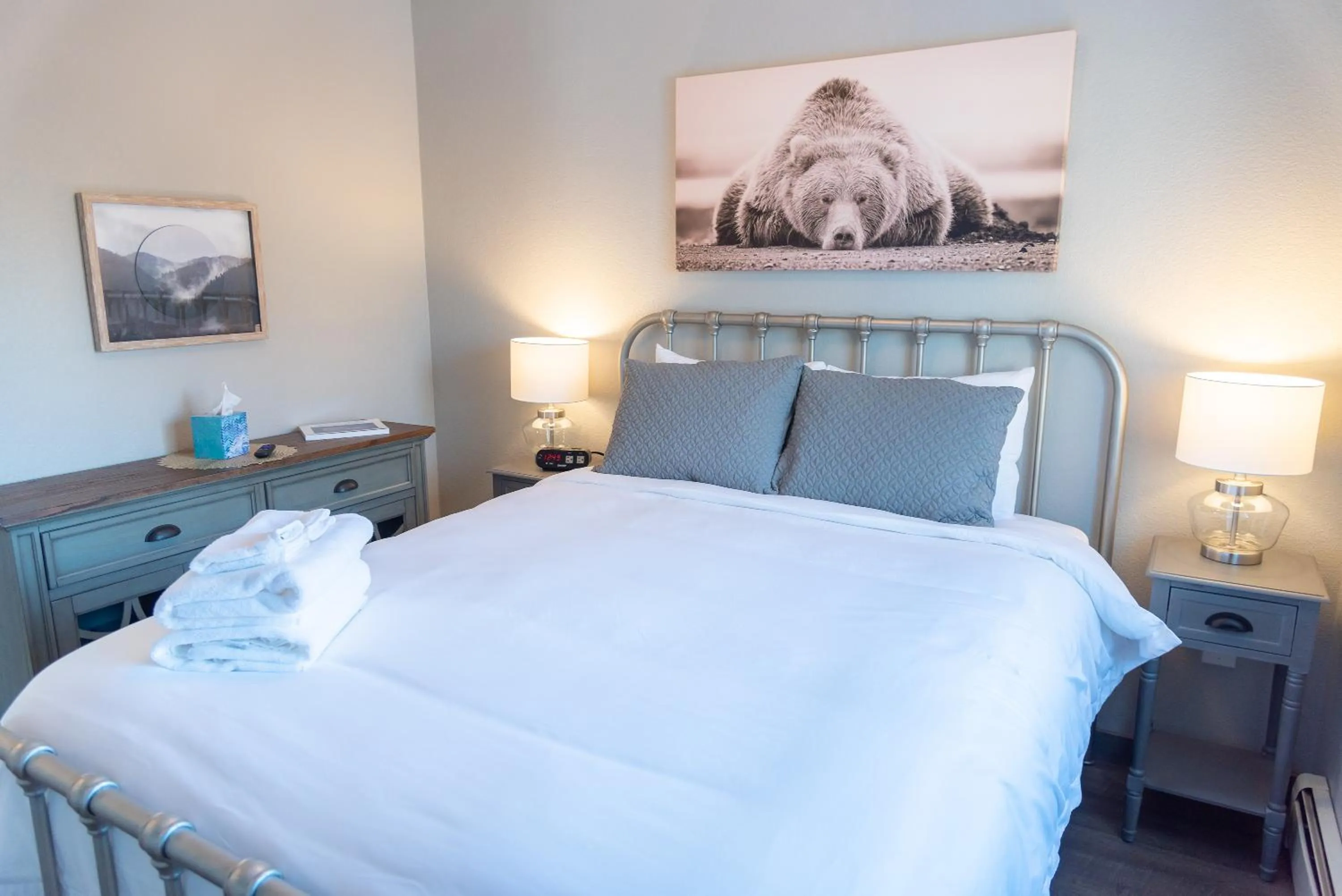 Bed in Colony Suites