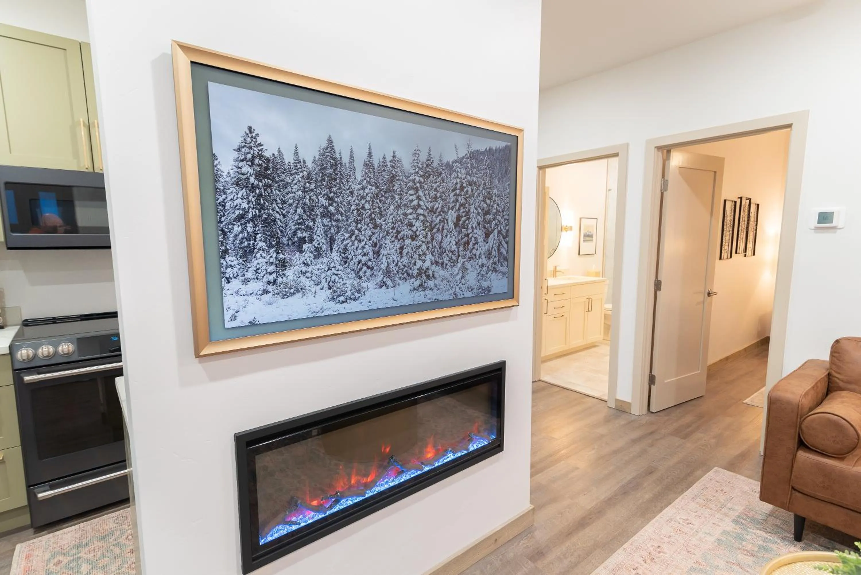 TV and multimedia in Colony Suites