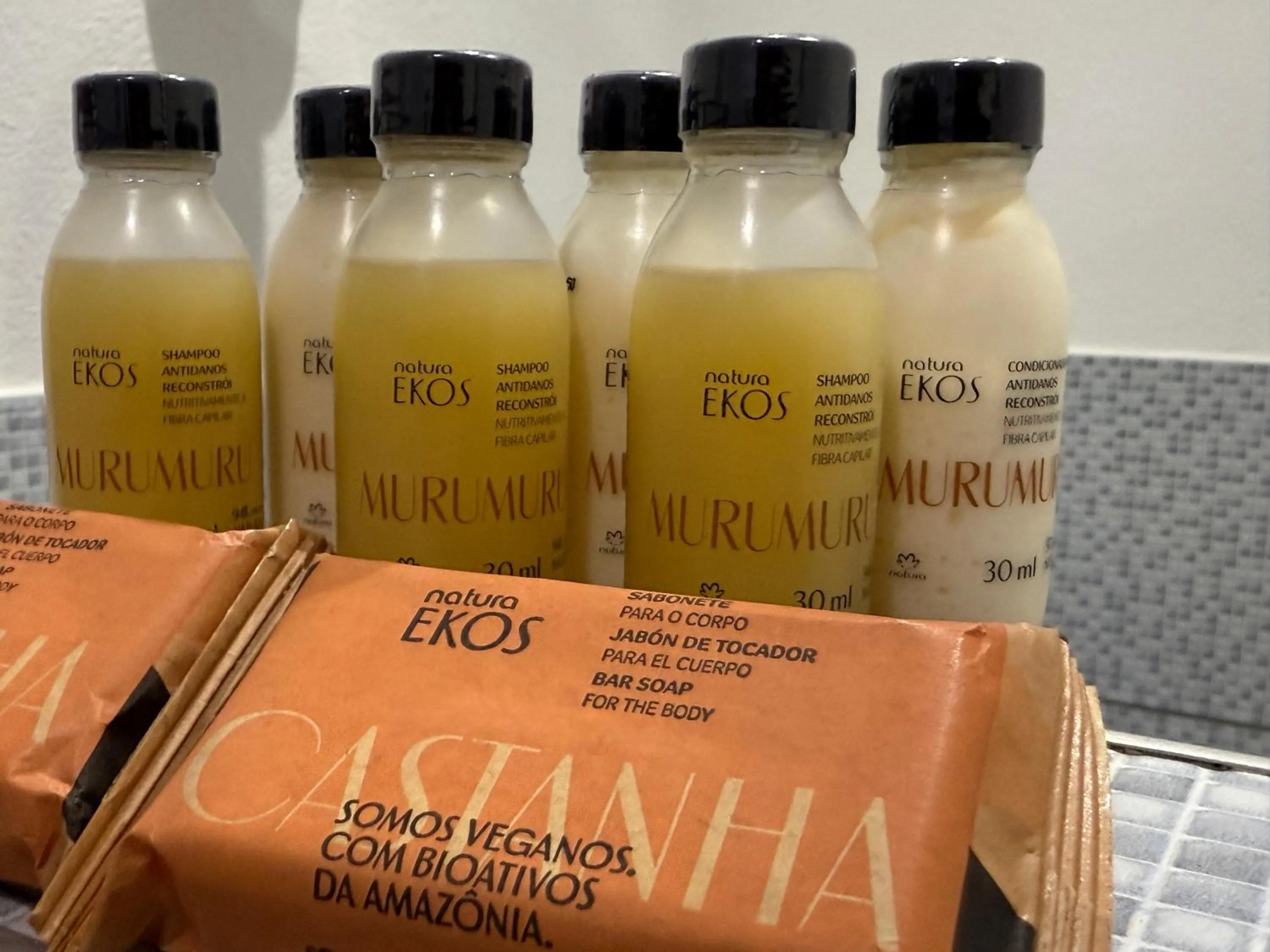 Text overlay in Pousada Caminho da Praia