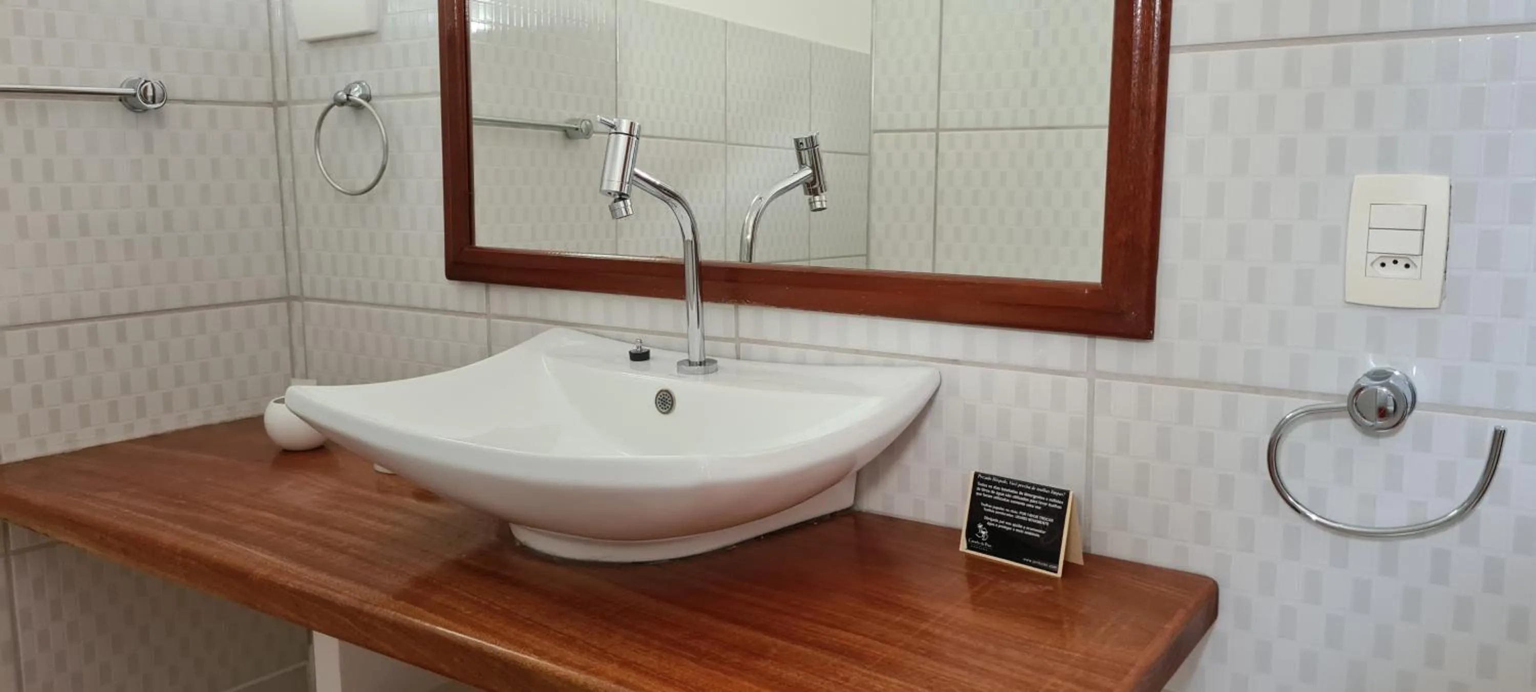 Bathroom in Pousada Caminho da Praia