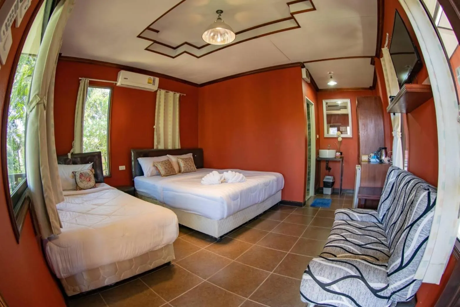 Bed in Tom Pizza Resort