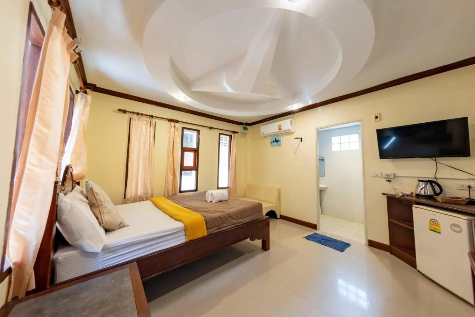 Bed in Tom Pizza Resort