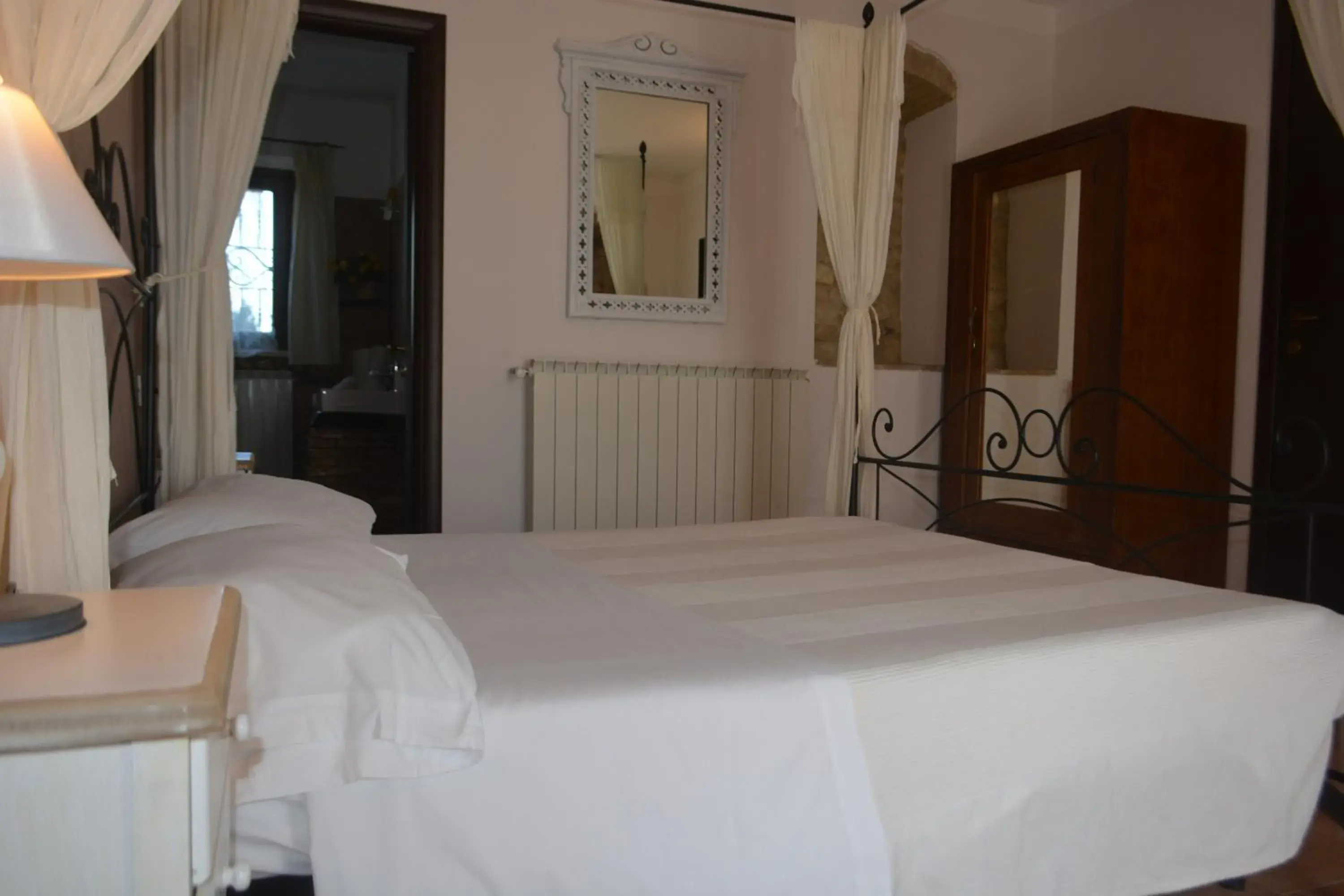 Double Room in Villa Polercia Double Room in Villa Polercia