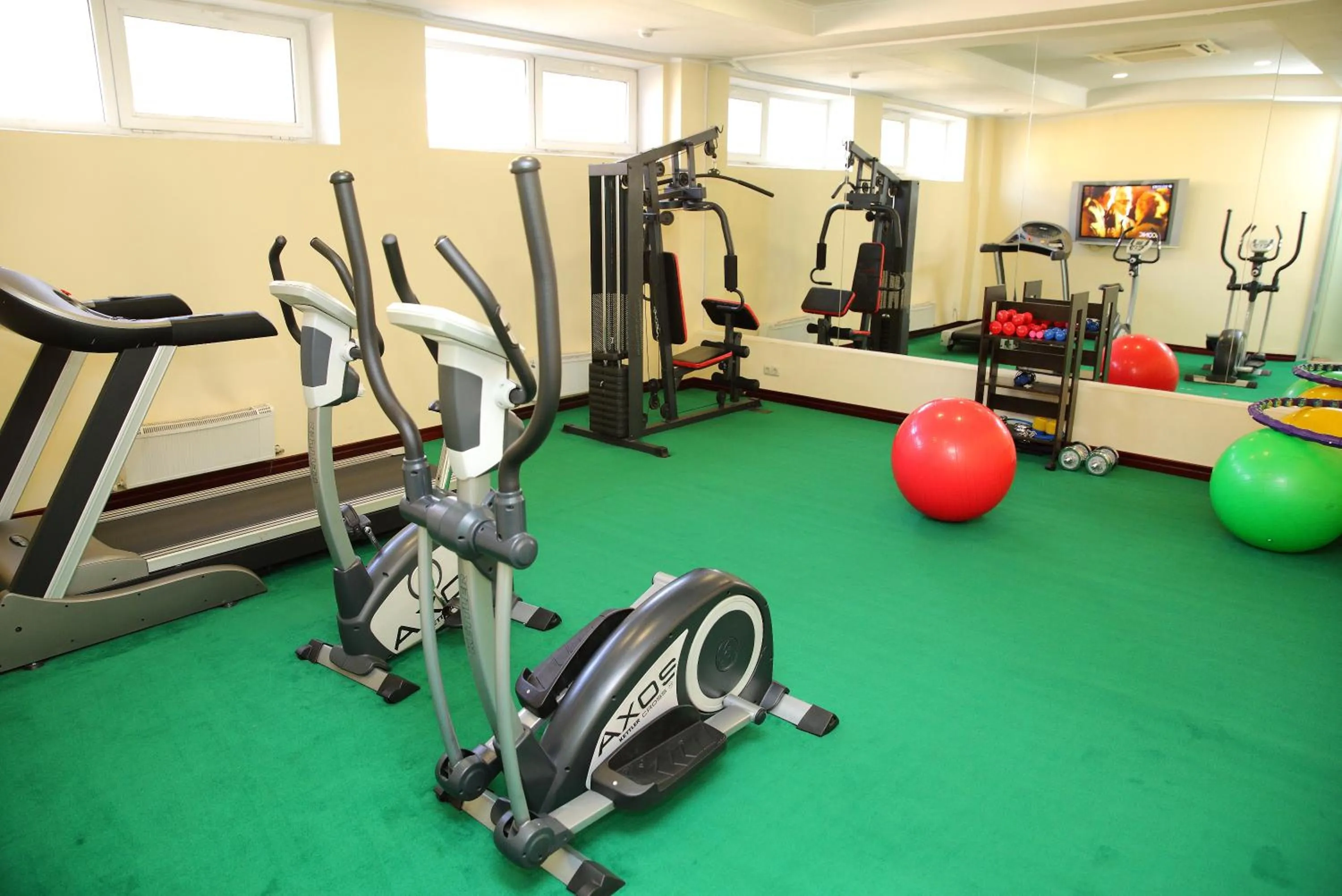 Fitness centre/facilities in Park Hotel Bishkek