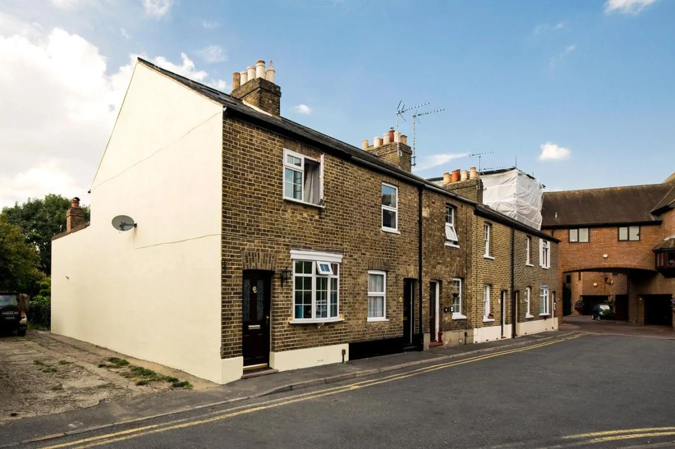 Property building in STABLE HOUSE - Eton WINDSOR