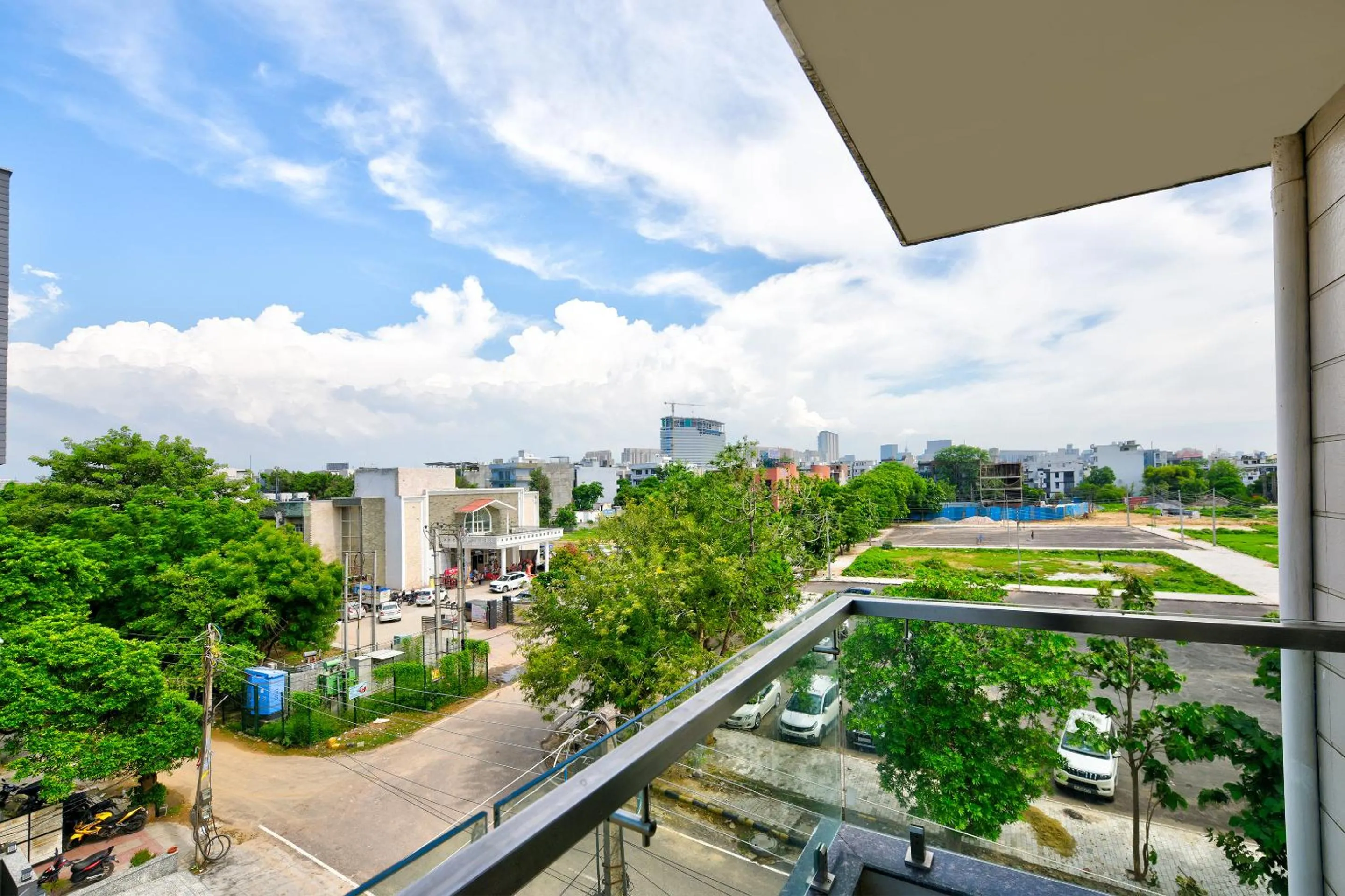 Property building in Hotel Leaf 9 Boutique, Near Golf Course Road and Galleria Market