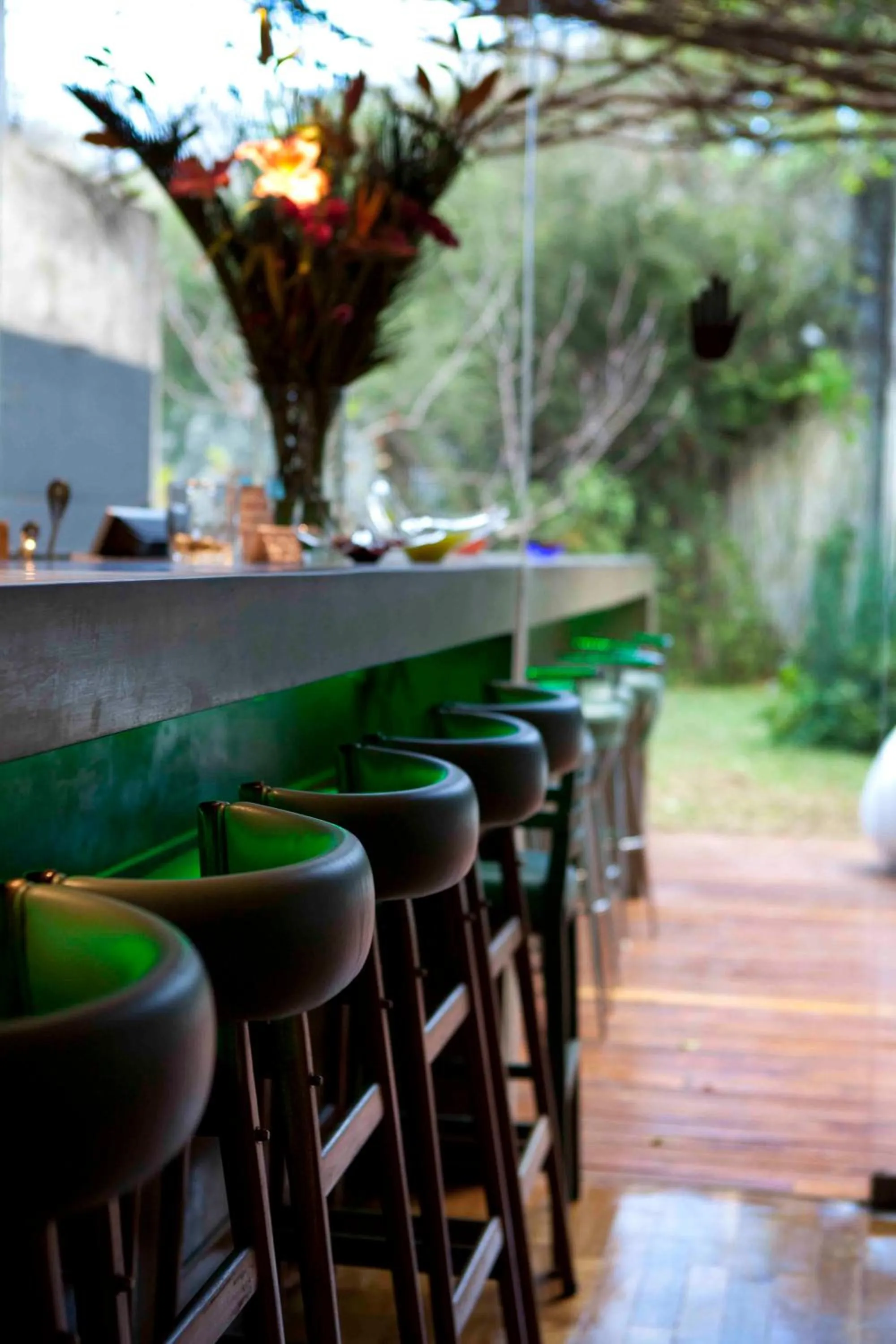 Restaurant/places to eat in Home Hotel