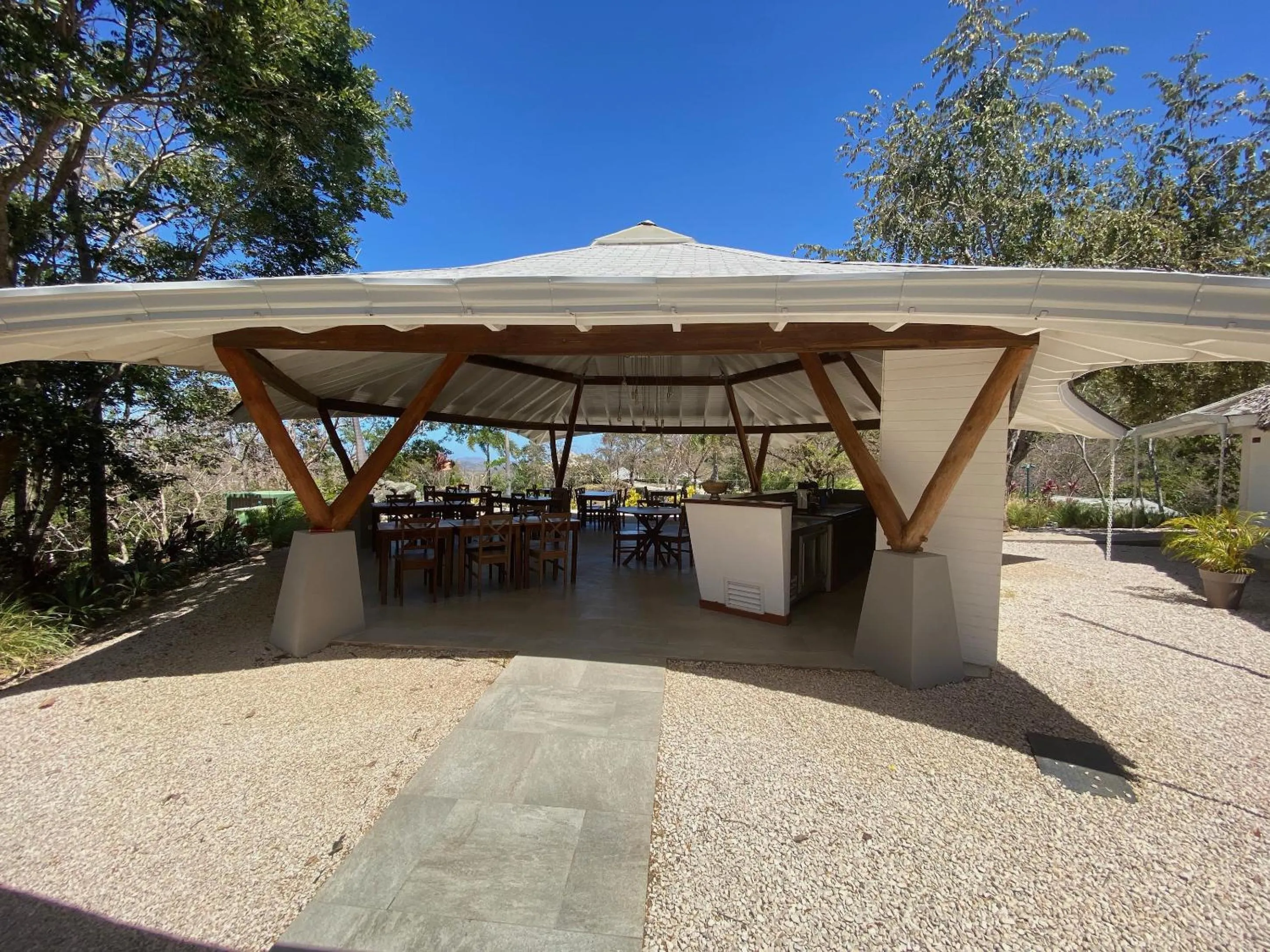 Facade/entrance in Mikado Natural Lodge