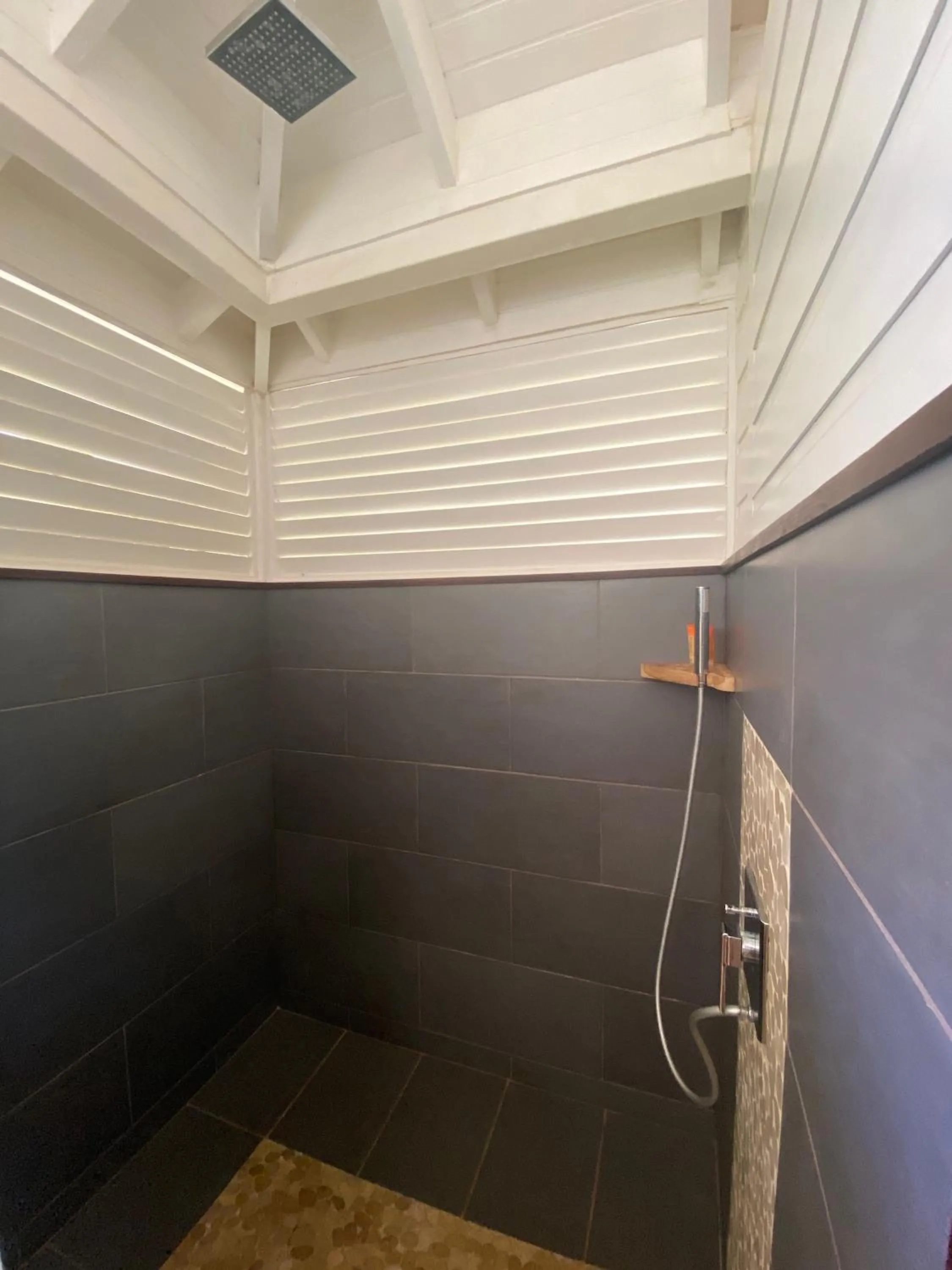 Shower in Mikado Natural Lodge