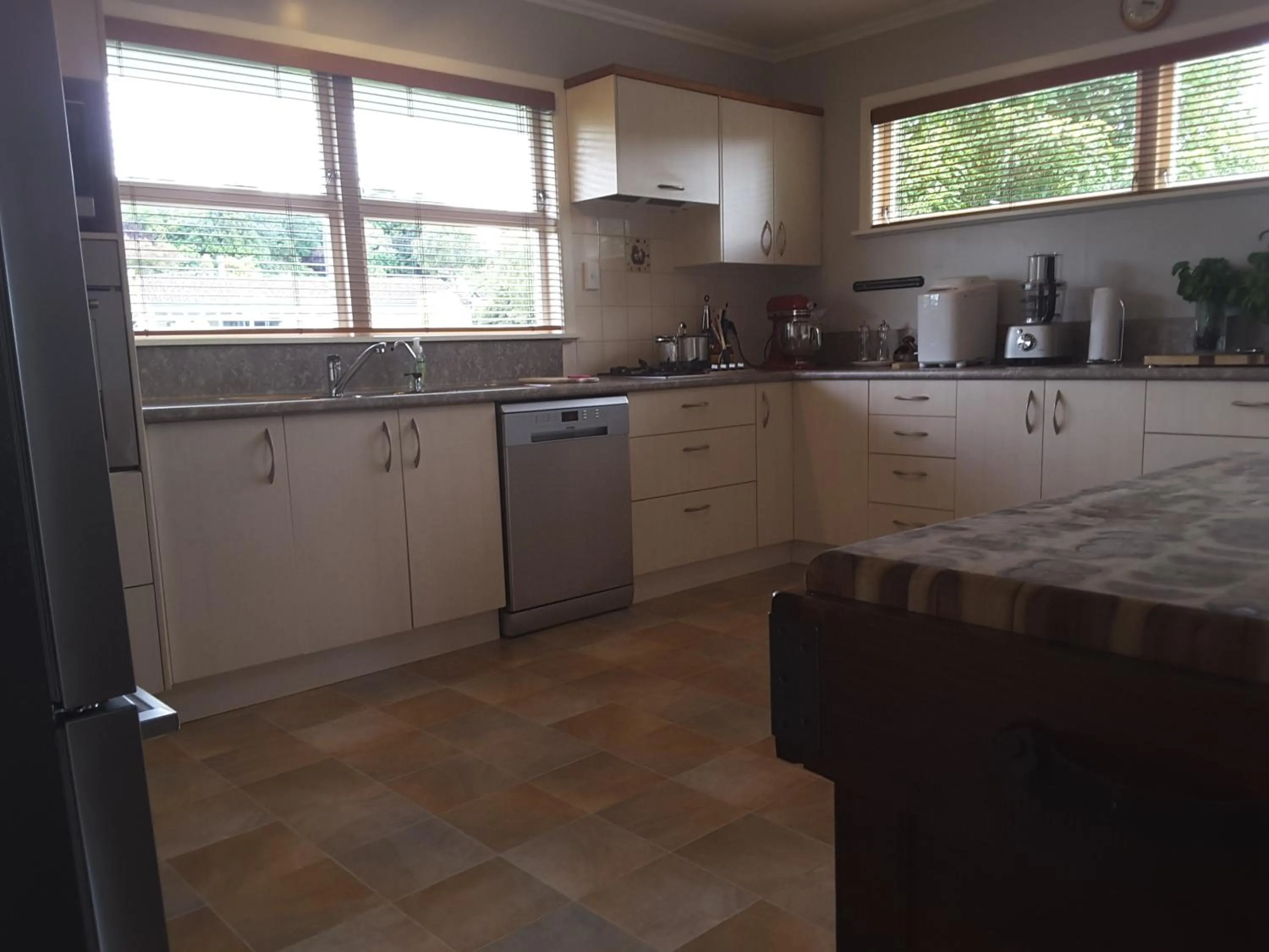 Kitchen or kitchenette in Geyser Lookout BnB