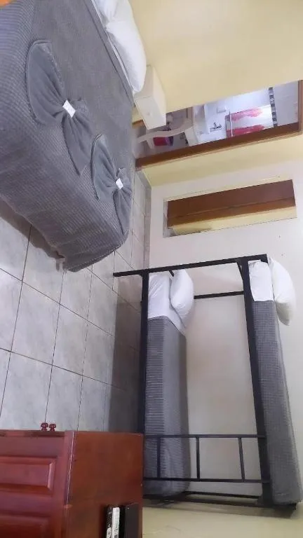 Shower, Bed in Hostel Park Iguazu