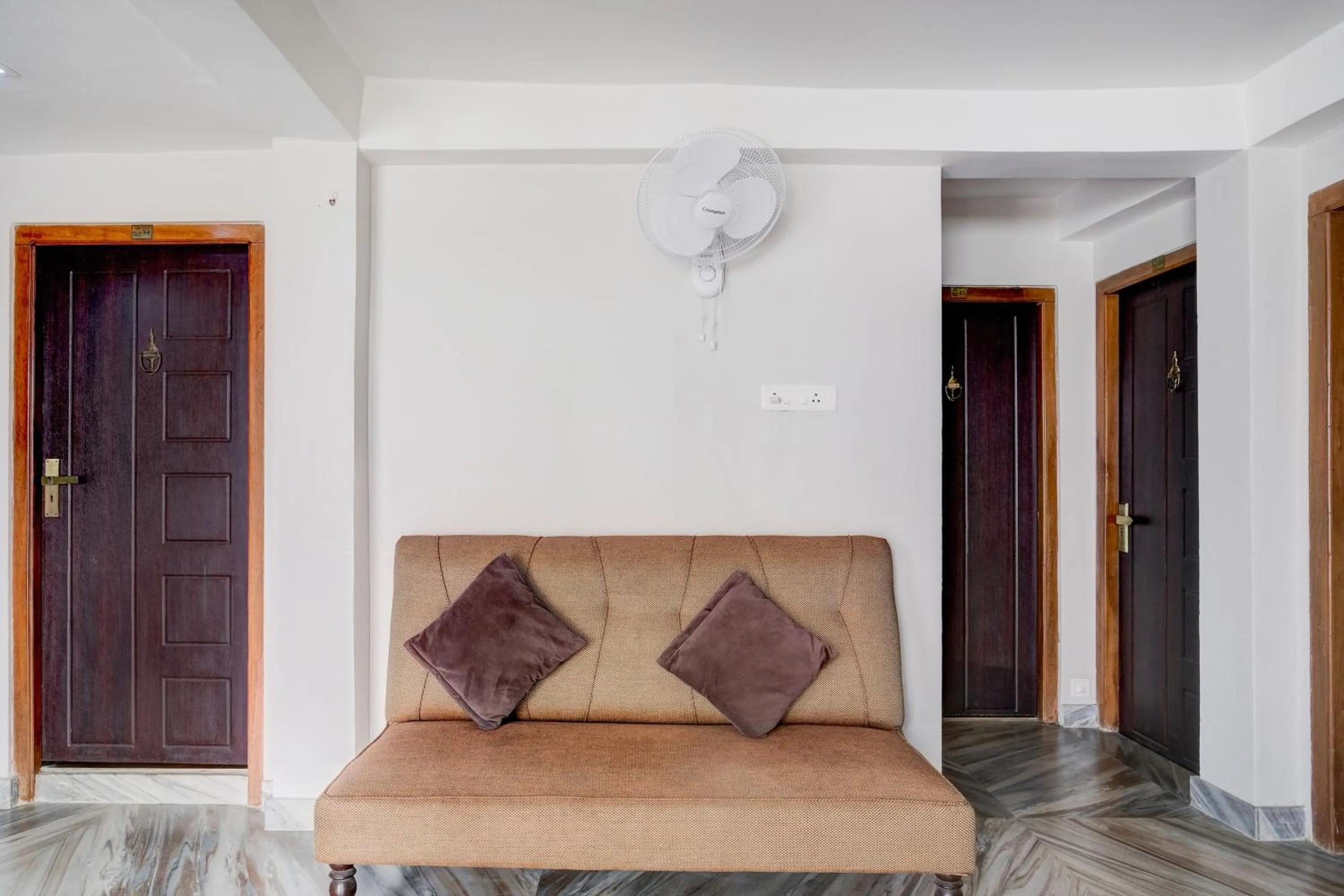 Lobby or reception in Collection O Police Bazar Shillong Formerly Pillars House