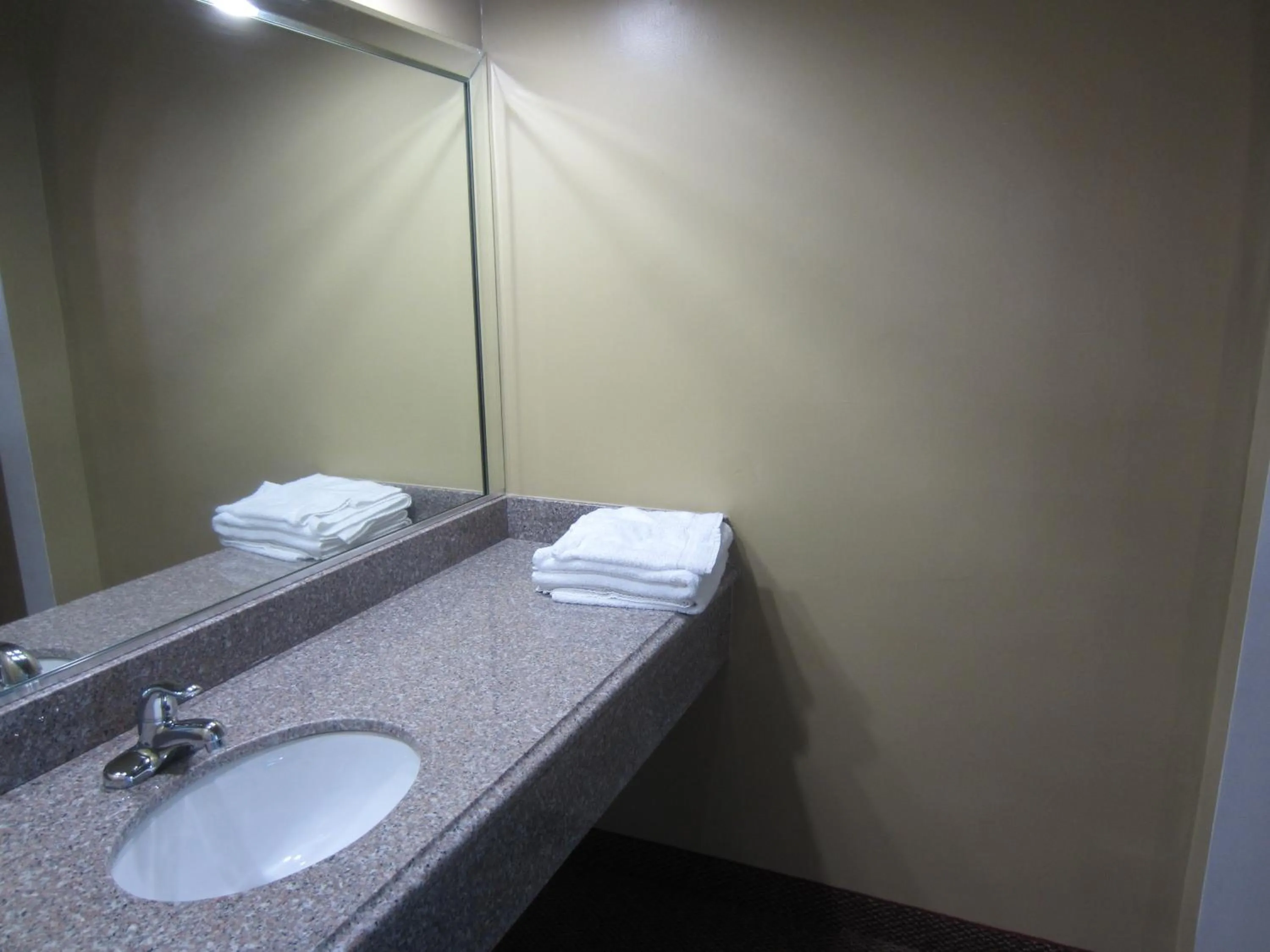 Bathroom in El Rancho Inn