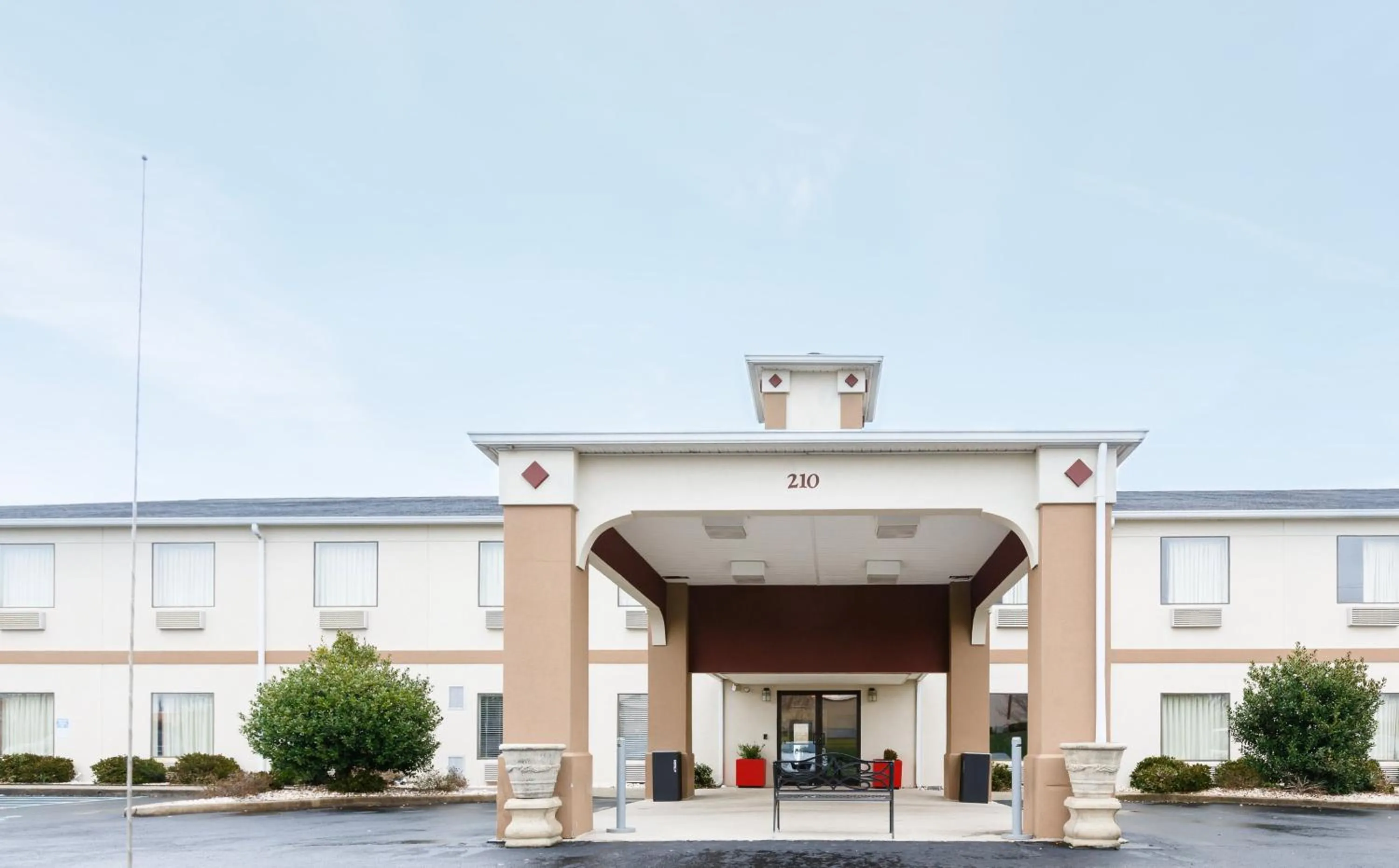 Red Roof Inn PLUS+ Danville, KY