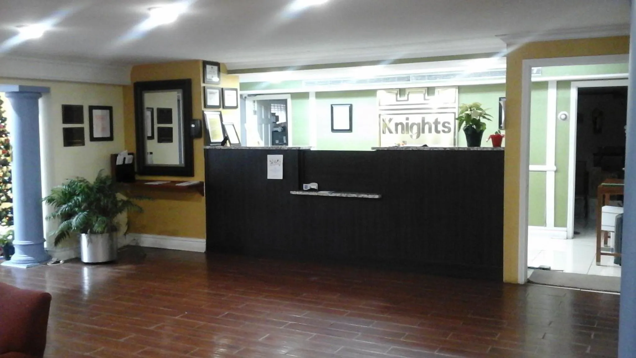 Restaurant/places to eat in Knights Inn - Lithonia
