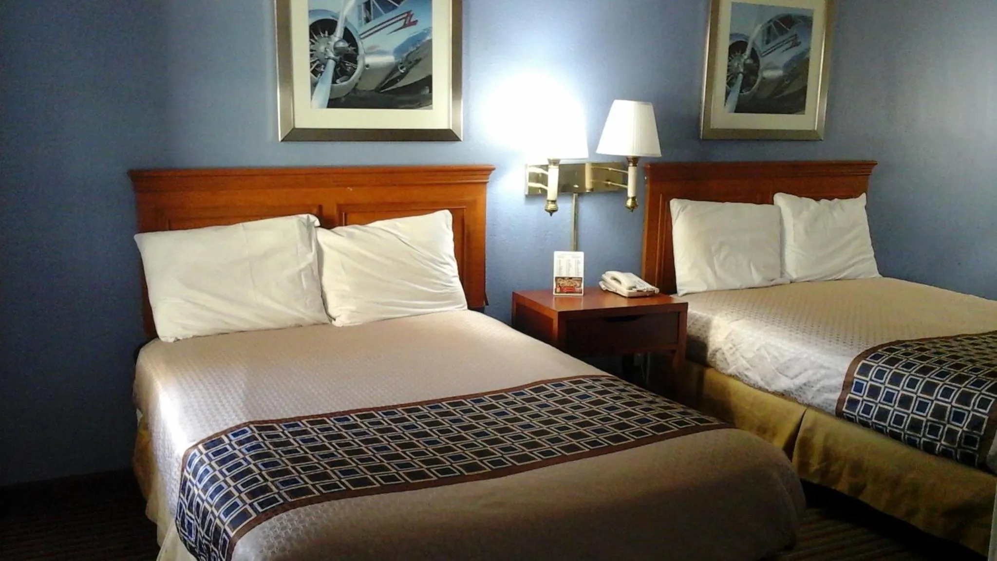 Shower in Knights Inn - Lithonia