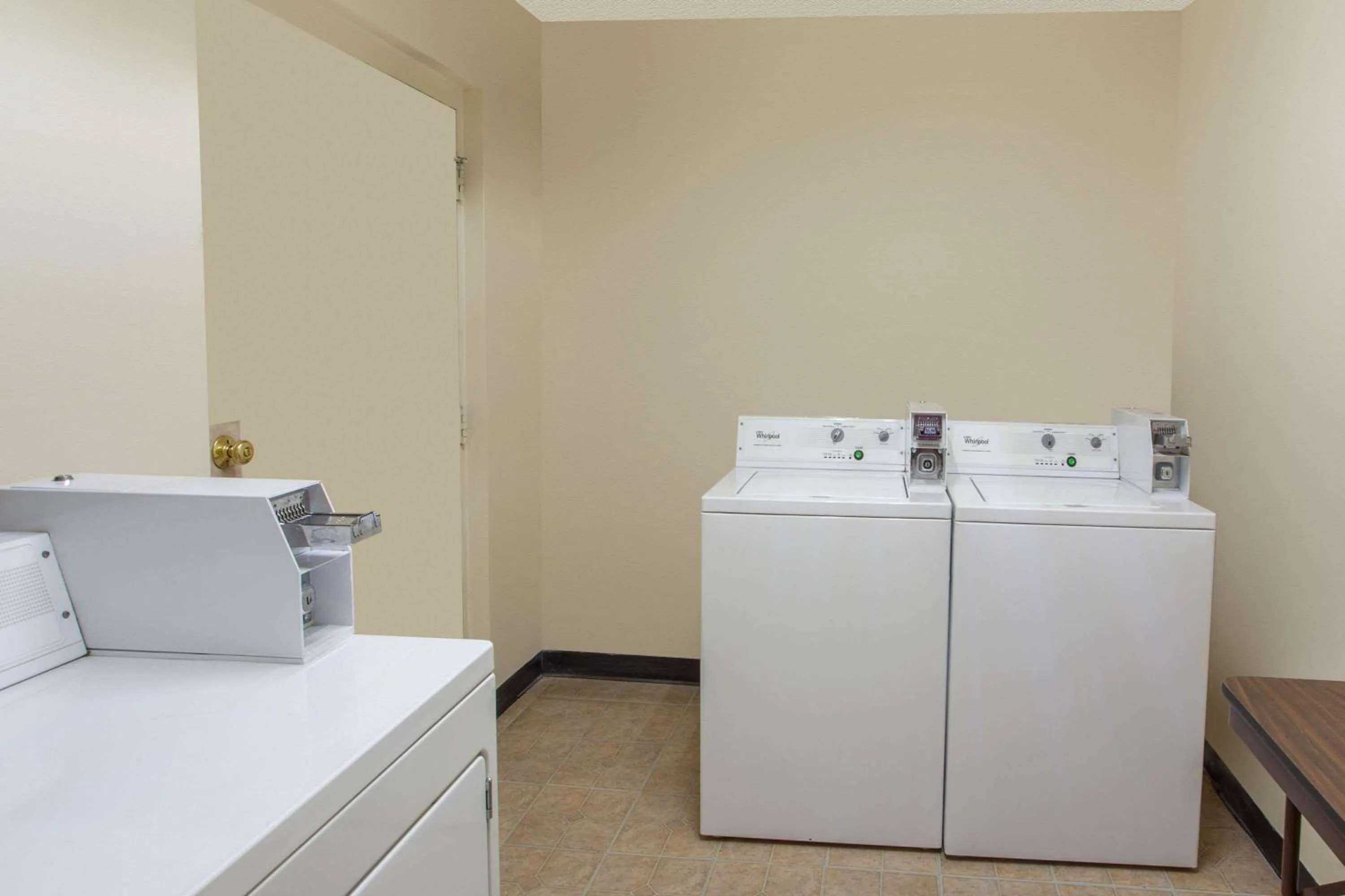 On site in Knights Inn - Lithonia