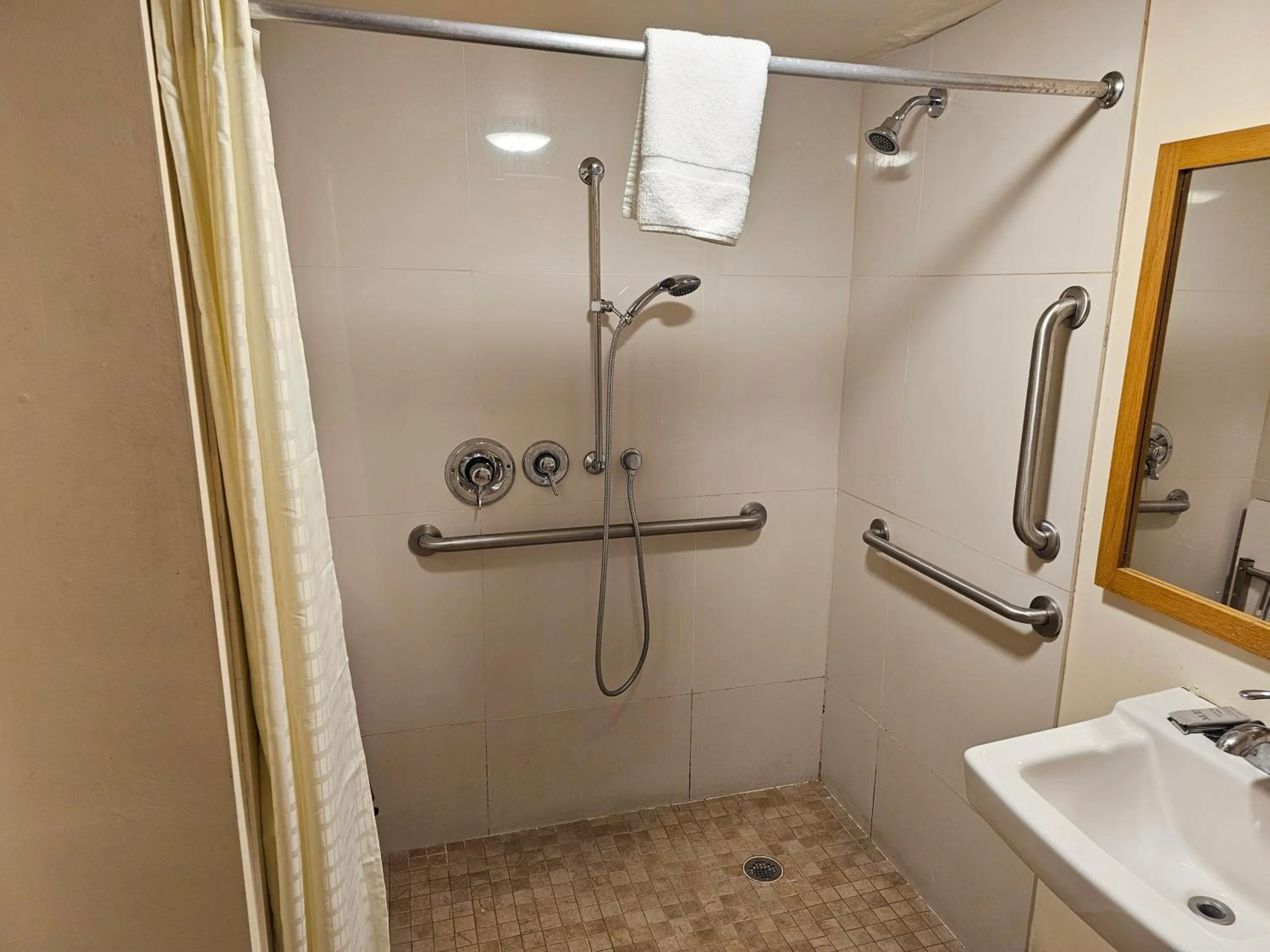 Knights Inn - Lithonia