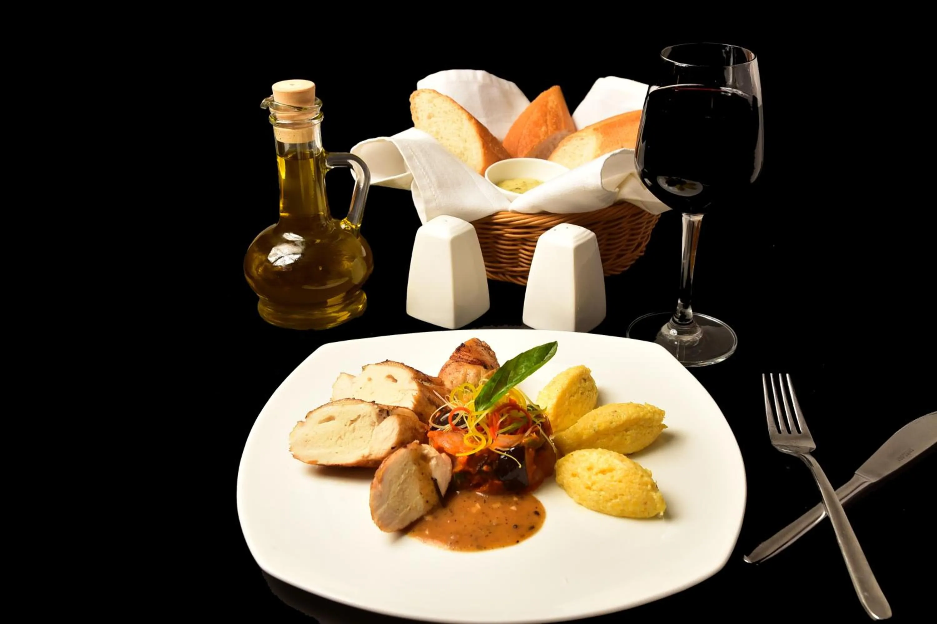 Restaurant/places to eat in Petit Palais