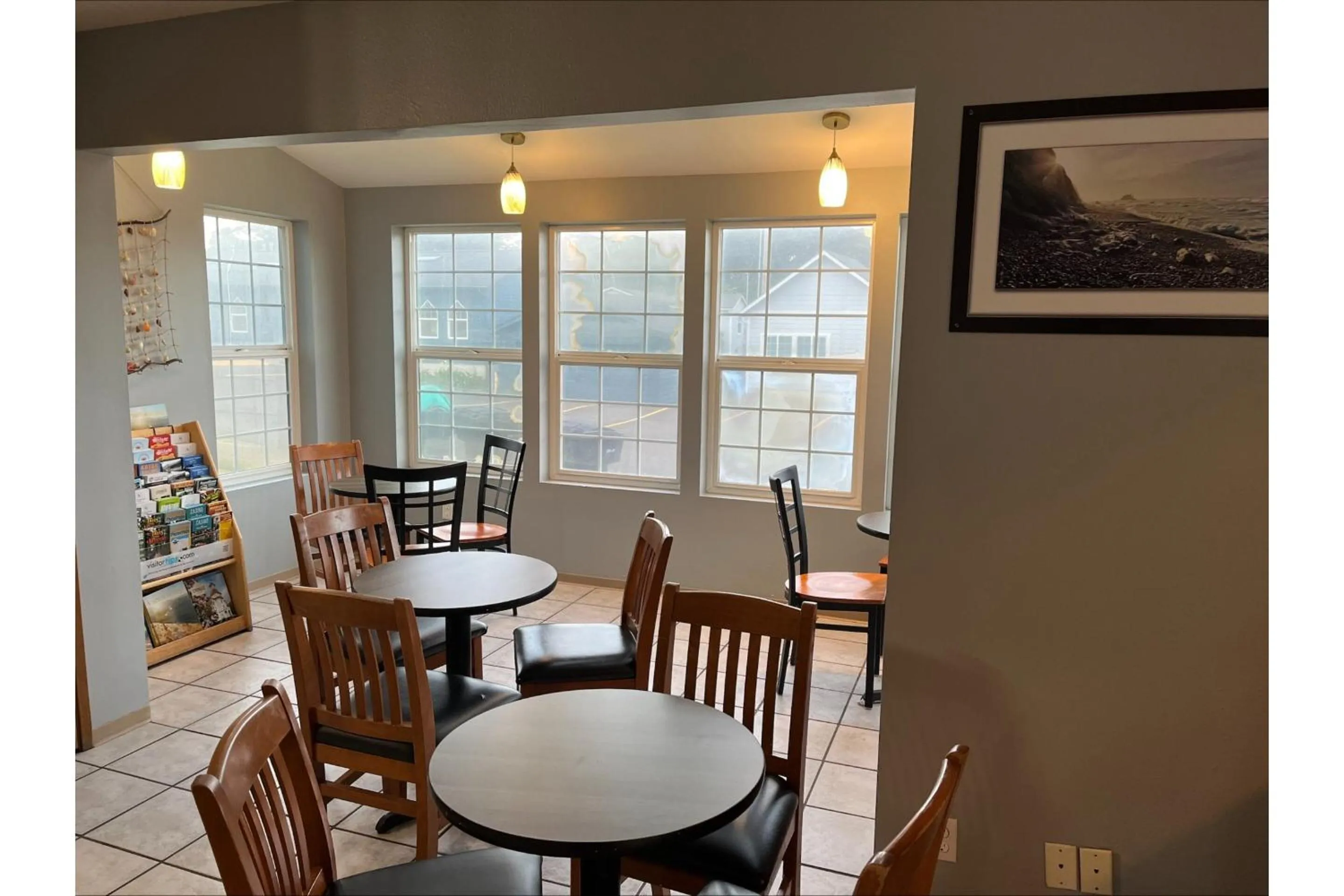 Lobby or reception in Waves Hotel NYE Beach - Newport OR