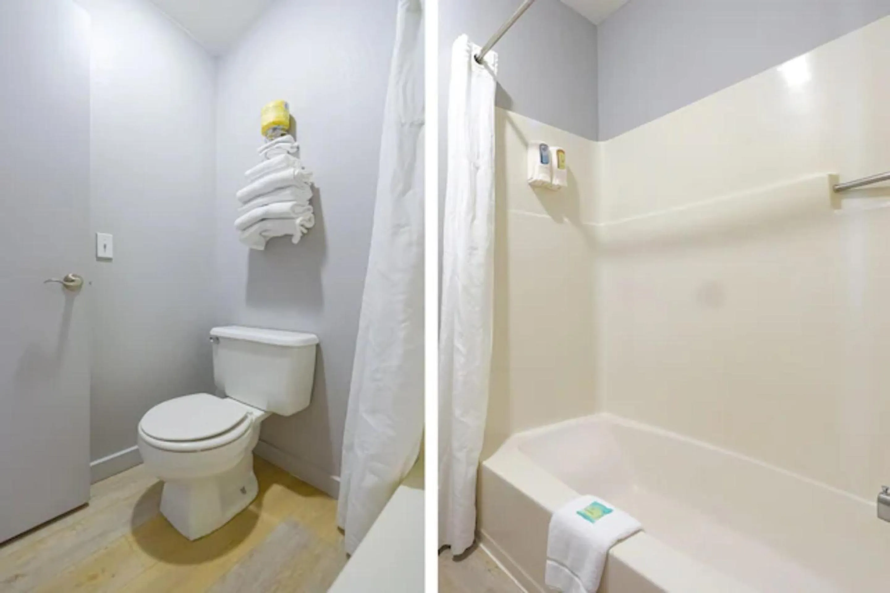 Bathroom in Waves Hotel NYE Beach - Newport OR