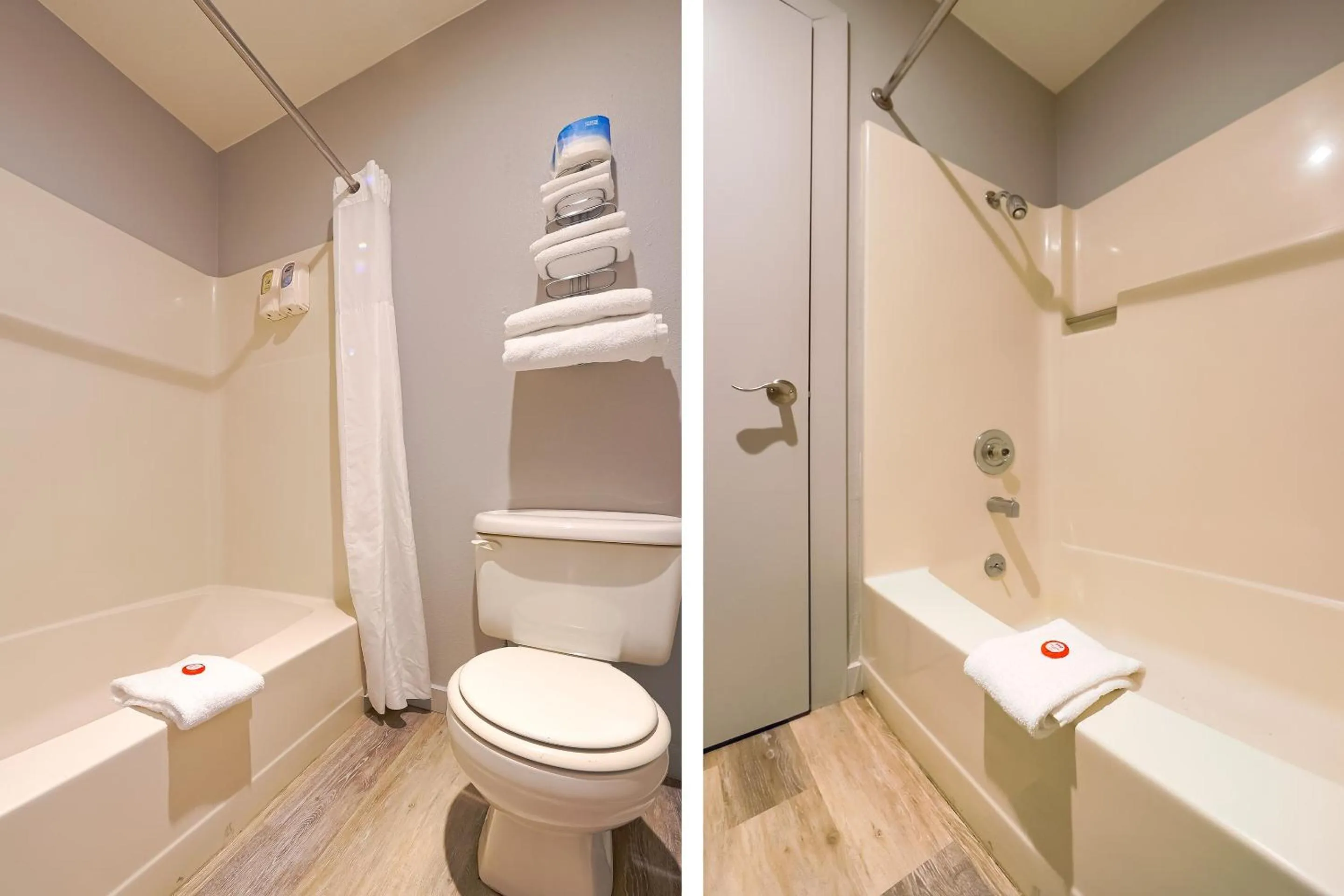 Bathroom in Waves Hotel NYE Beach - Newport OR