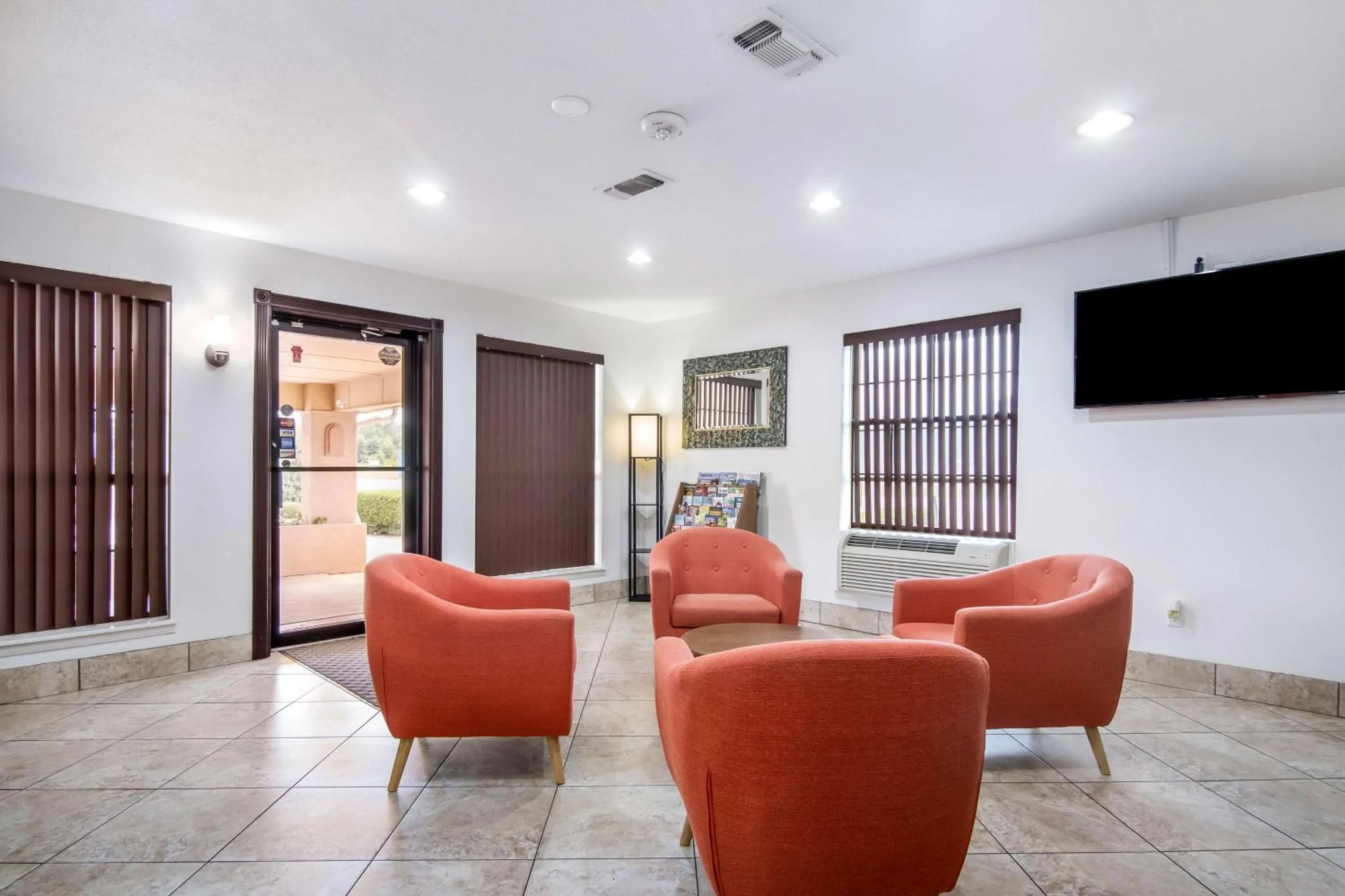 Lobby or reception in Motel 6-Marshall, TX