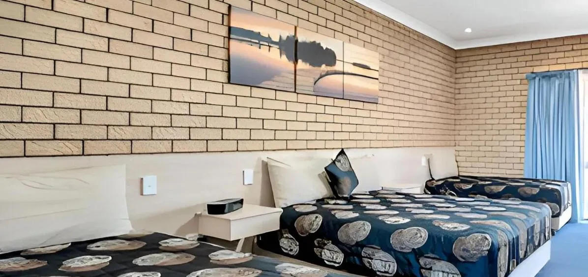 Bed in Comfort Inn Warwick