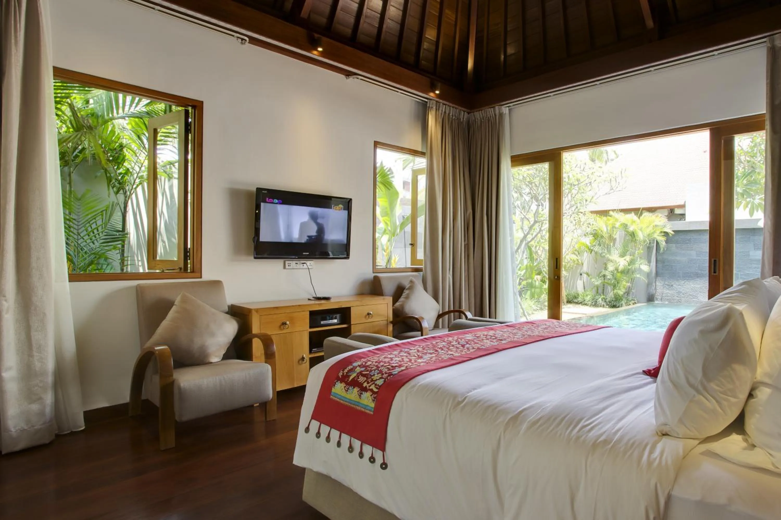 Bedroom, Bed in KoenoKoeni Villa