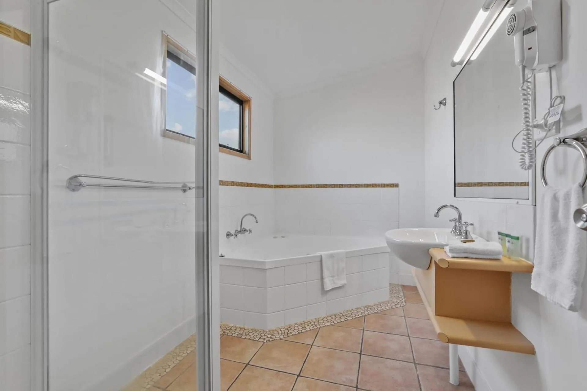 Property building in Werri Beach Holiday Park