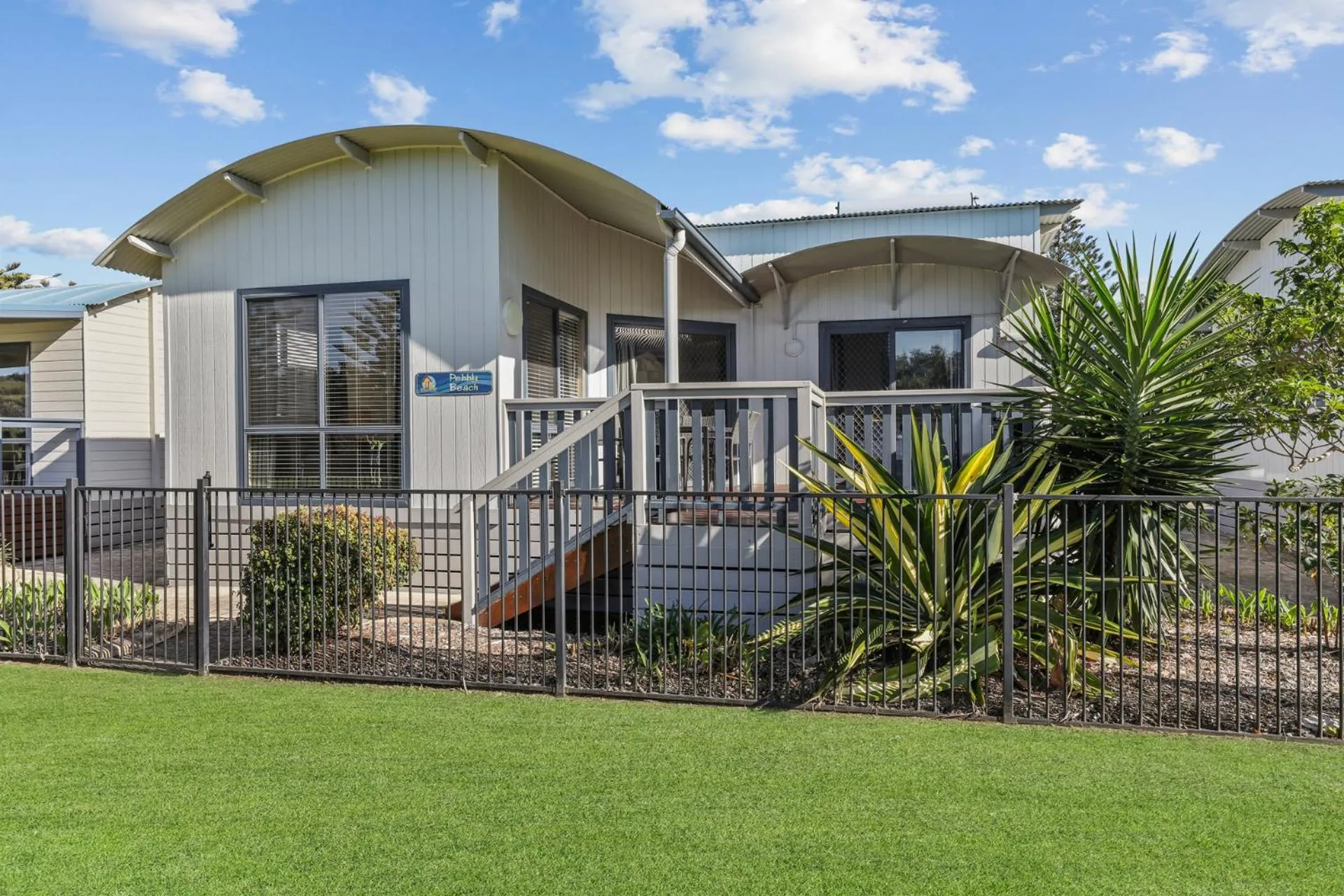 Property building in Werri Beach Holiday Park