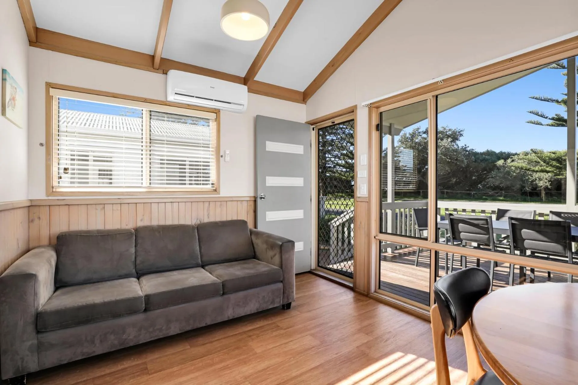 Property building in Werri Beach Holiday Park