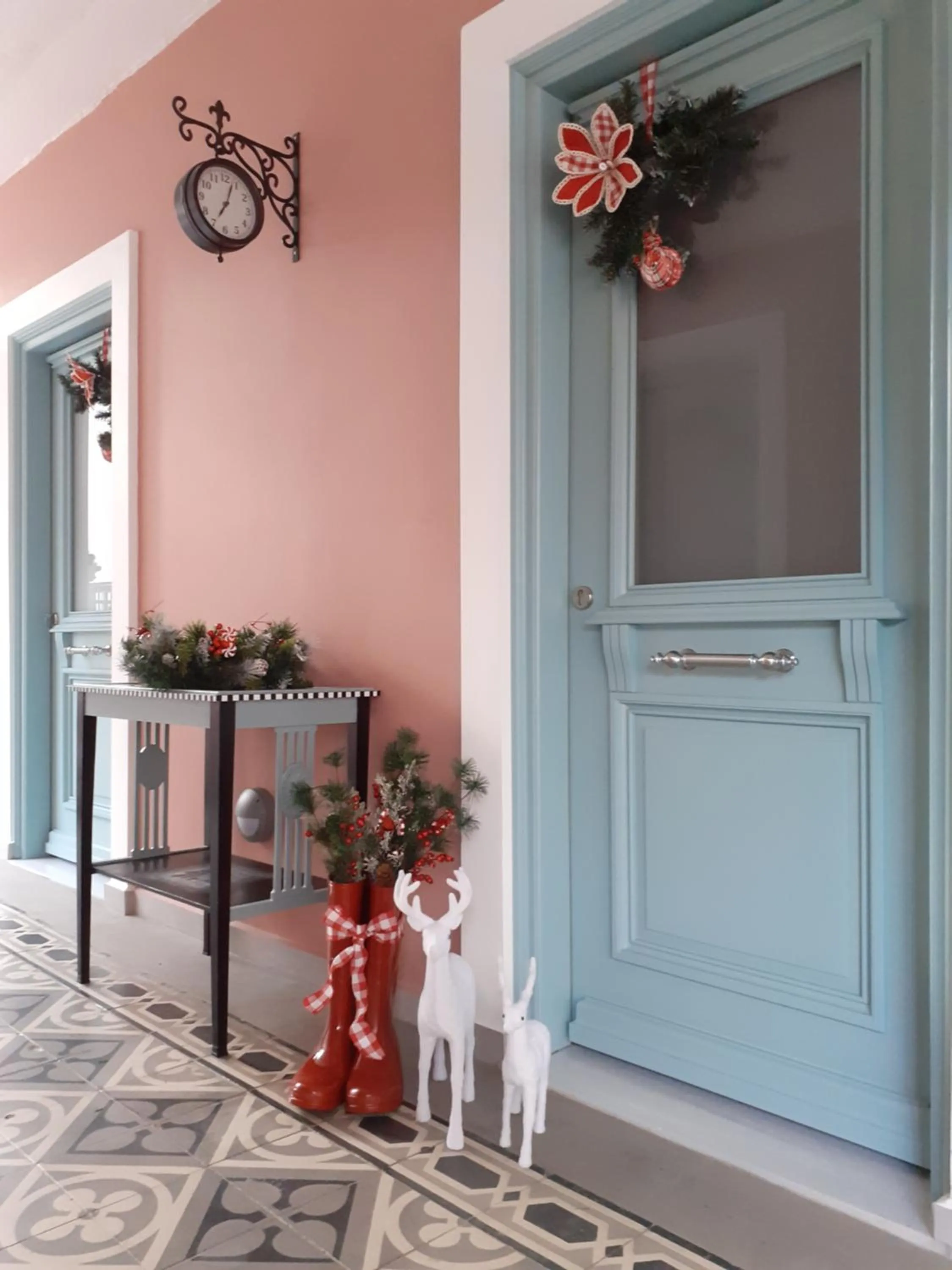 Facade/entrance in Sugar Home