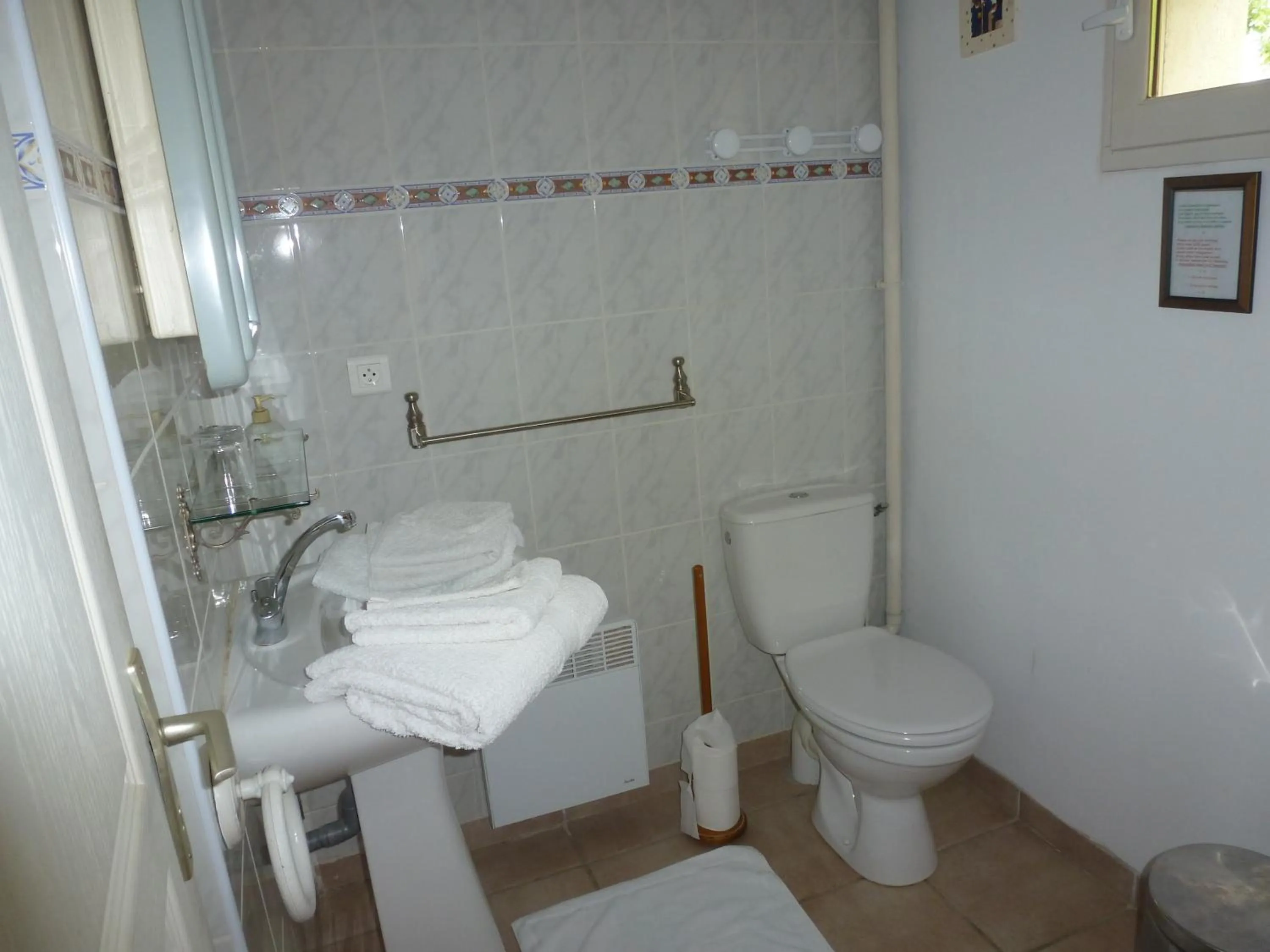 Bathroom in Domaine du Planas AILHON ARDECHE