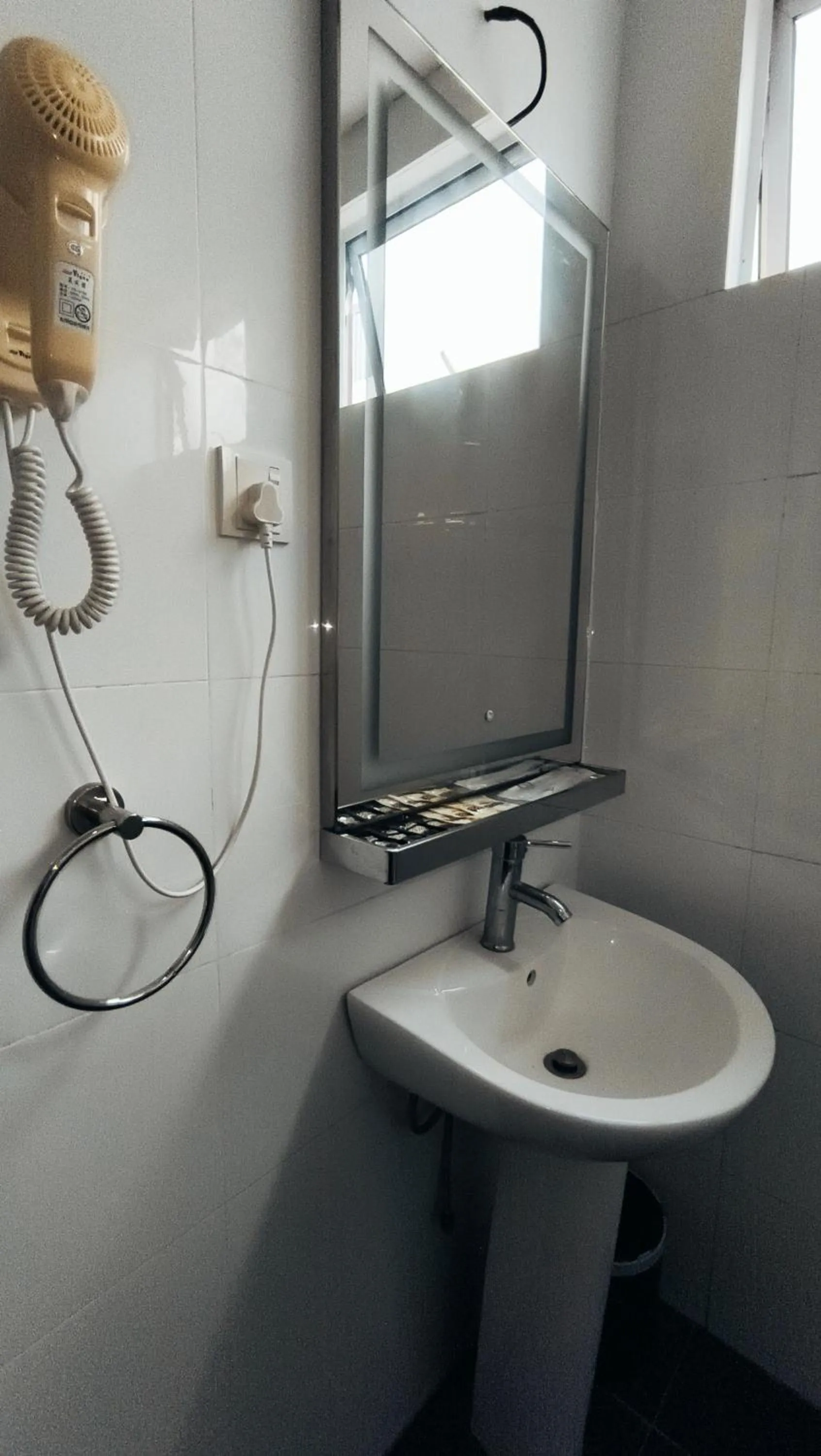 Bathroom in Natol Hotel